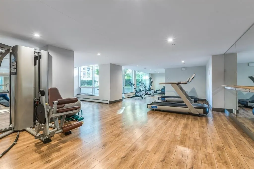 159 W 2nd Avenue #5xx