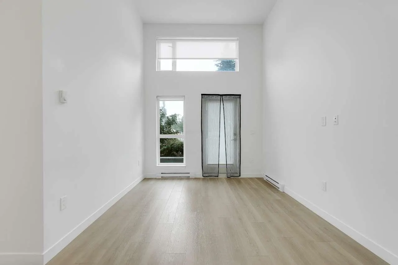 10777 138 Street #119