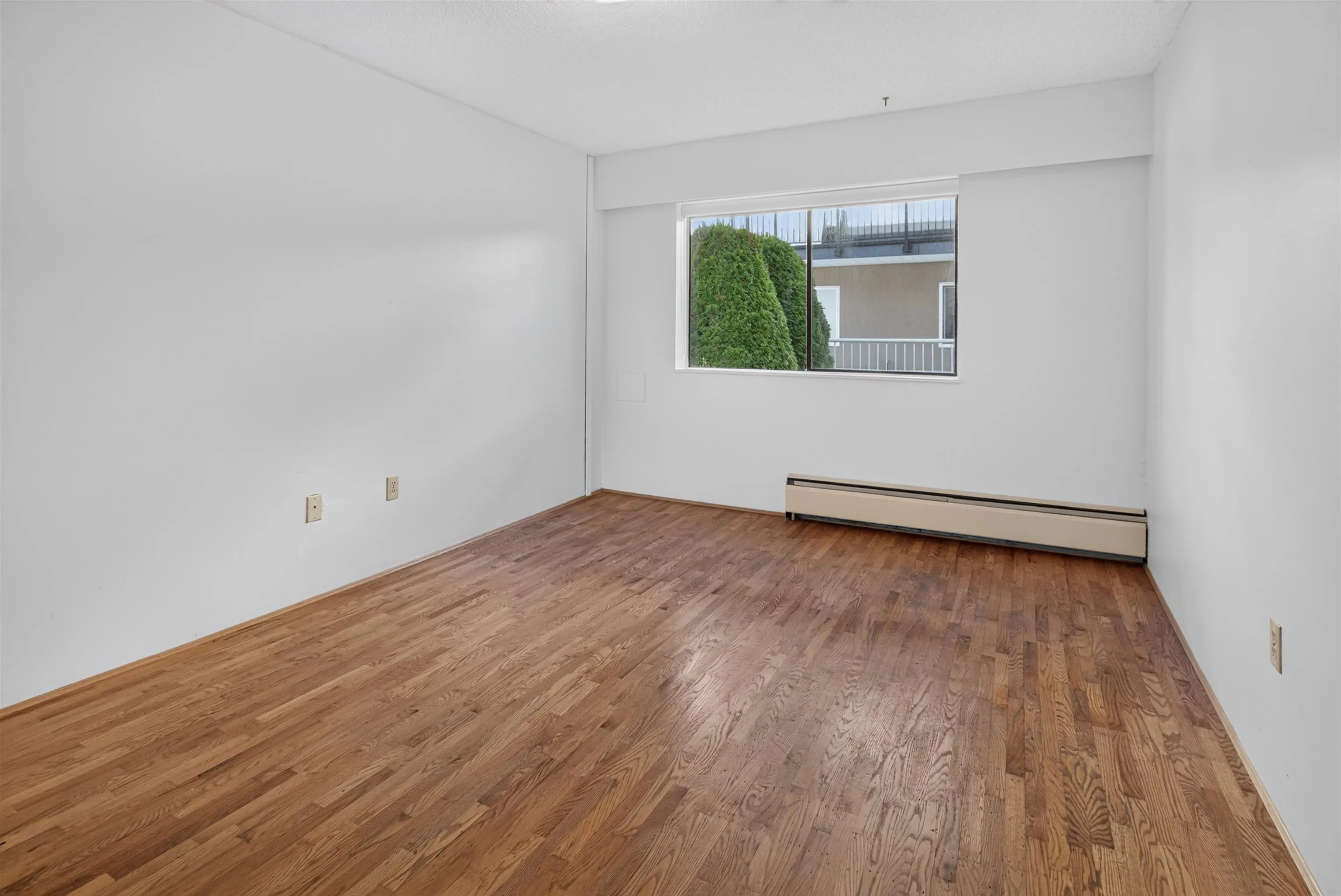 5127 Irving Street #107