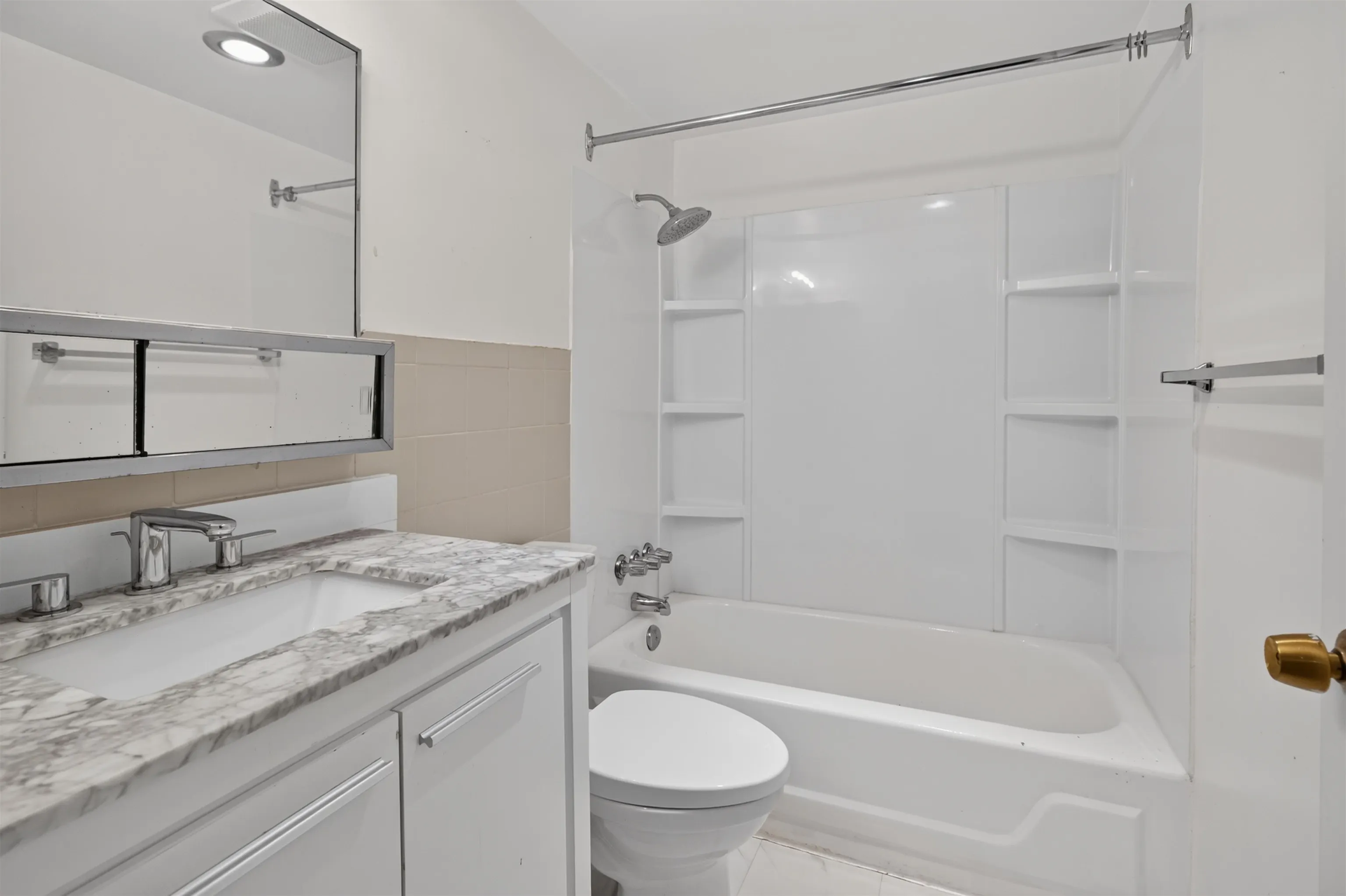 5127 Irving Street #107