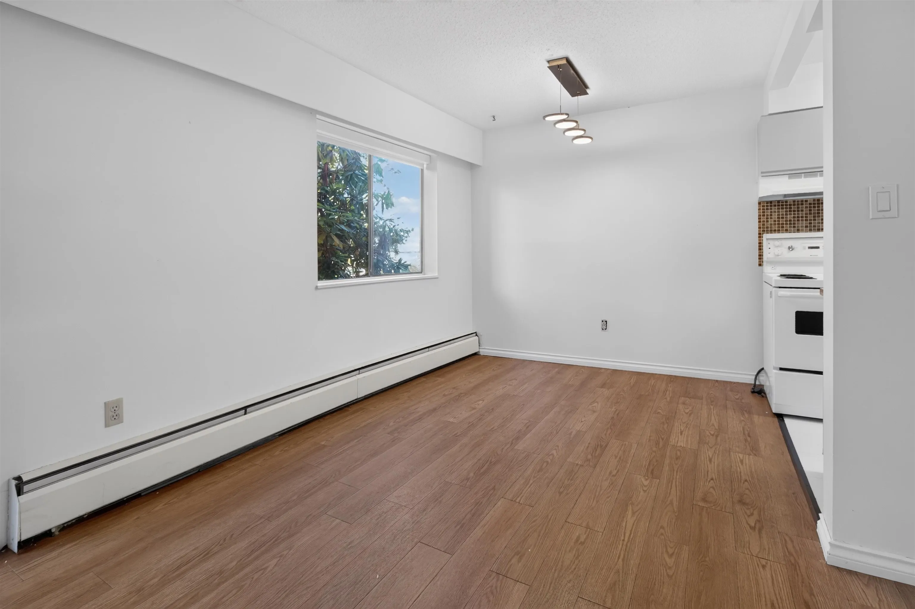 5127 Irving Street #107