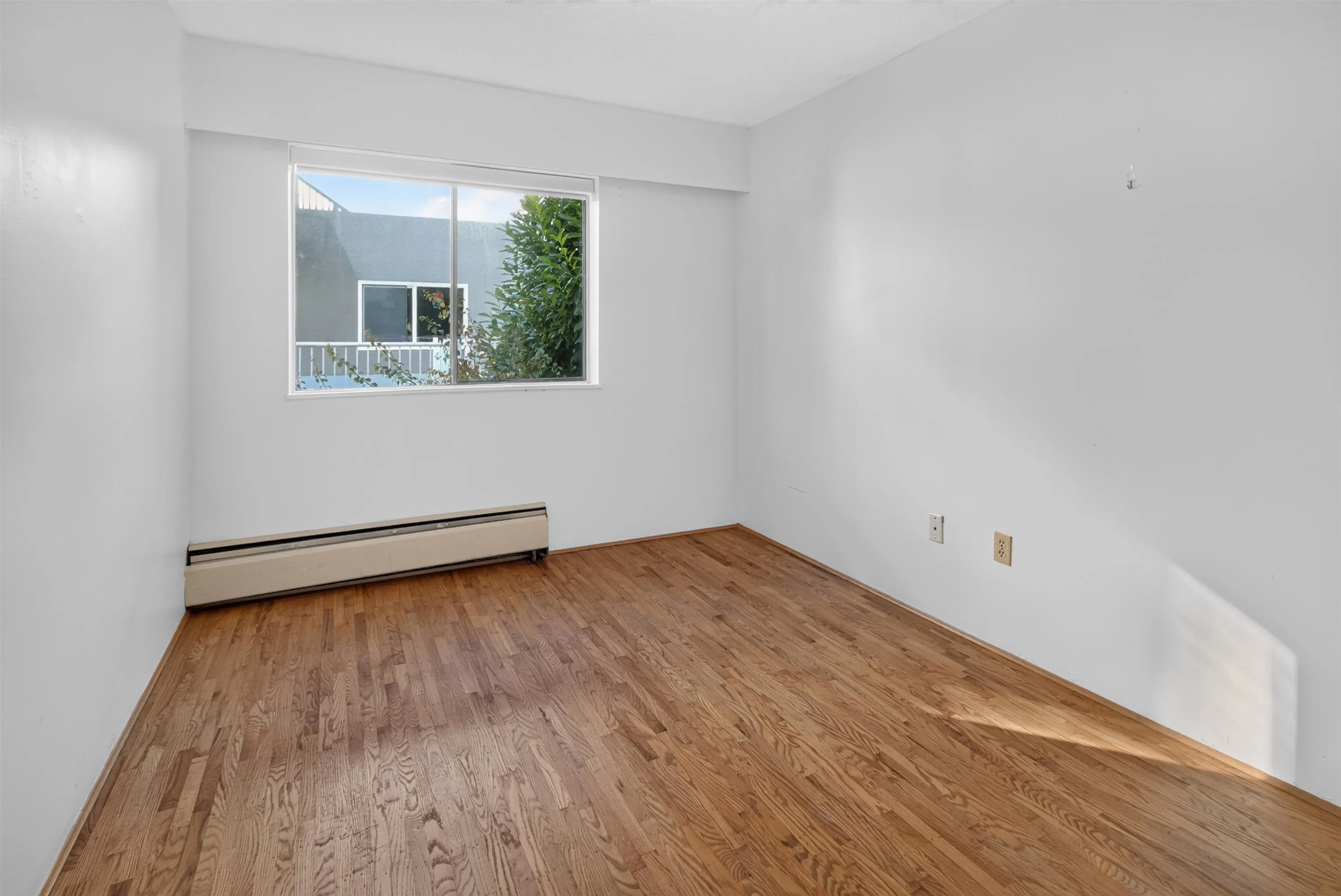 5127 Irving Street #107