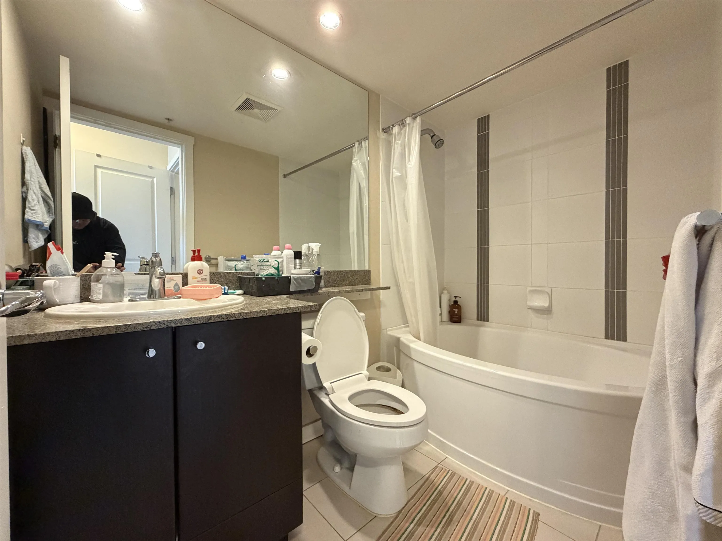 5068 Kwantlen Street #803