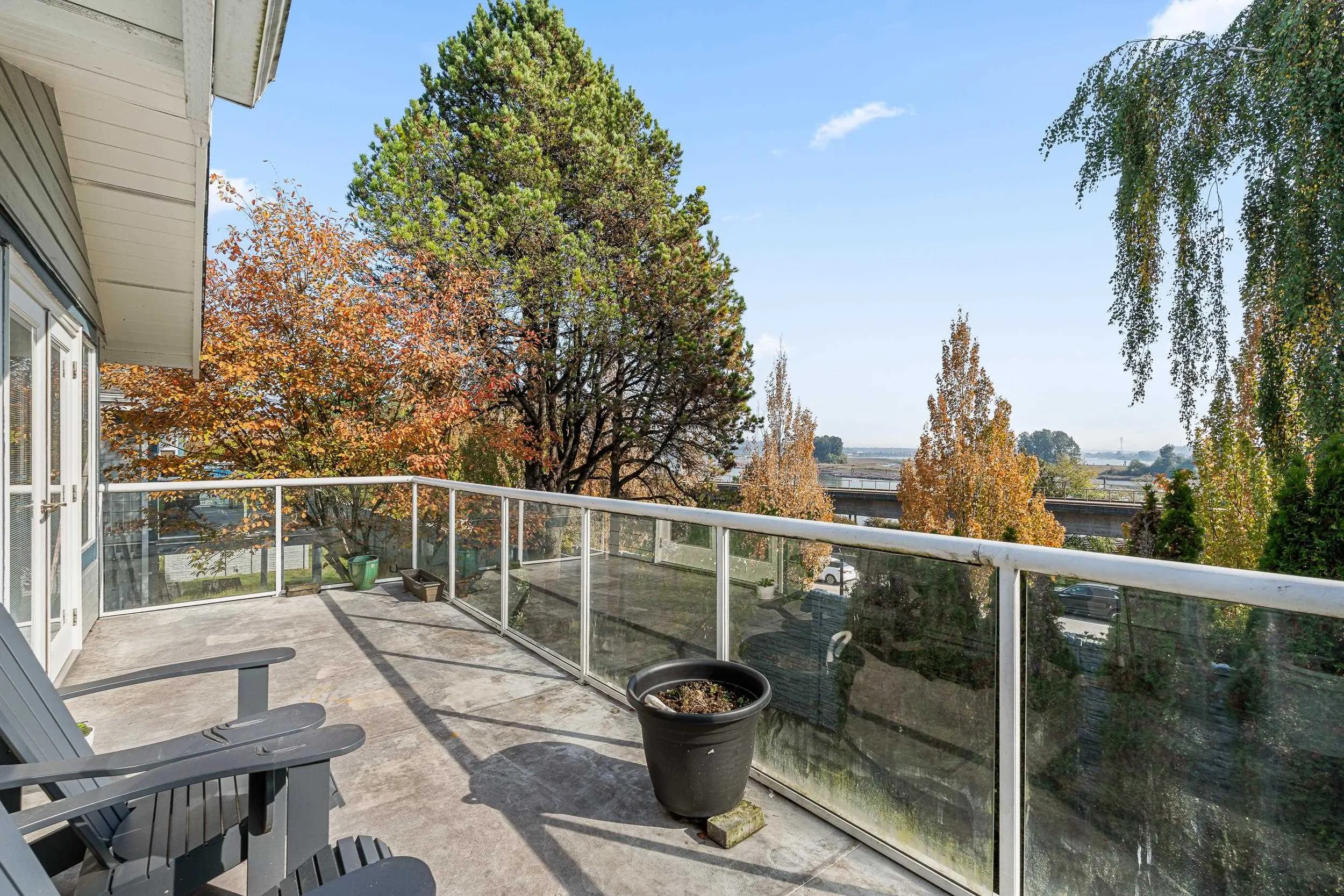 28 Richmond Street #136