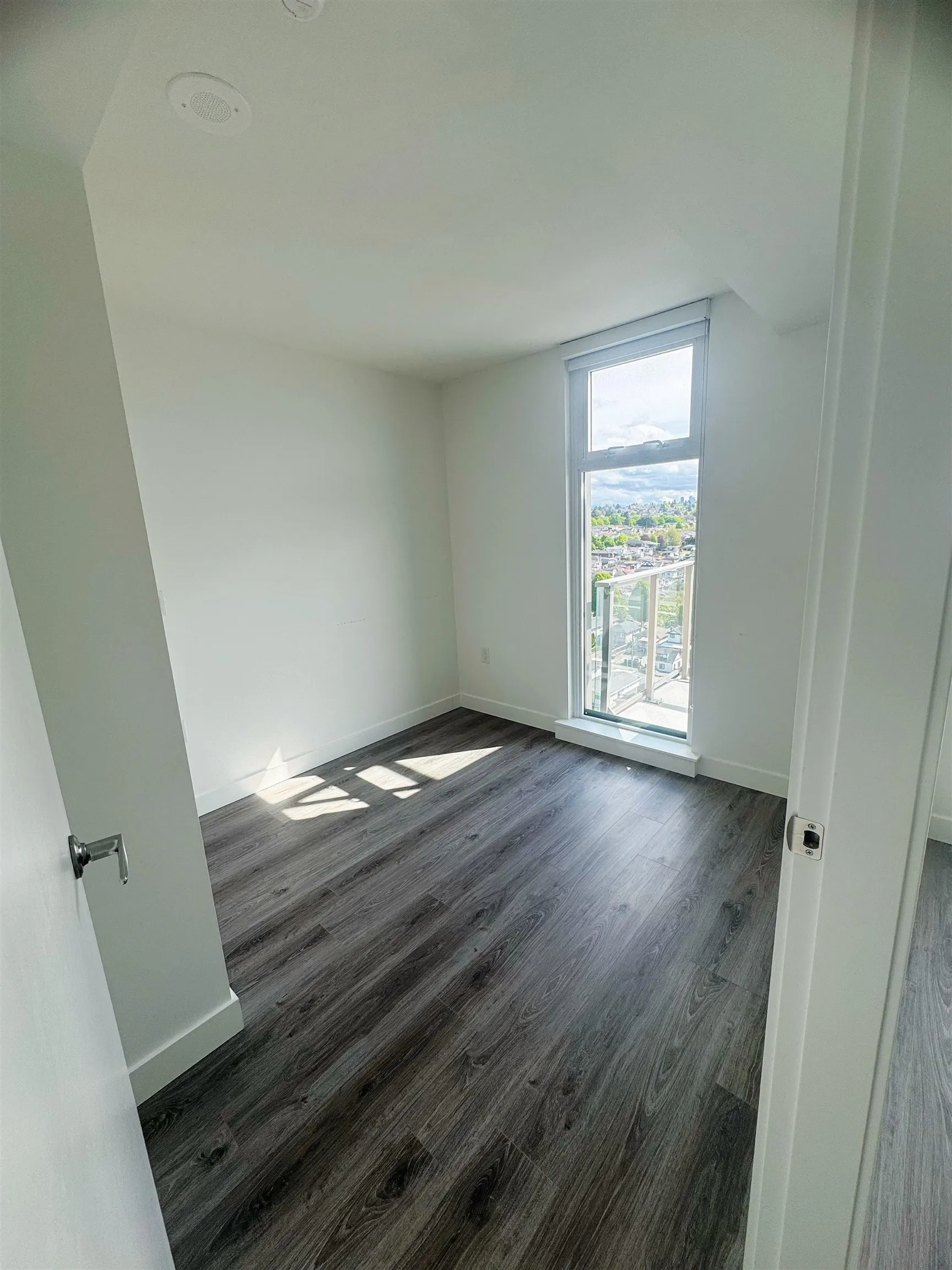 8188 Fraser St #1708