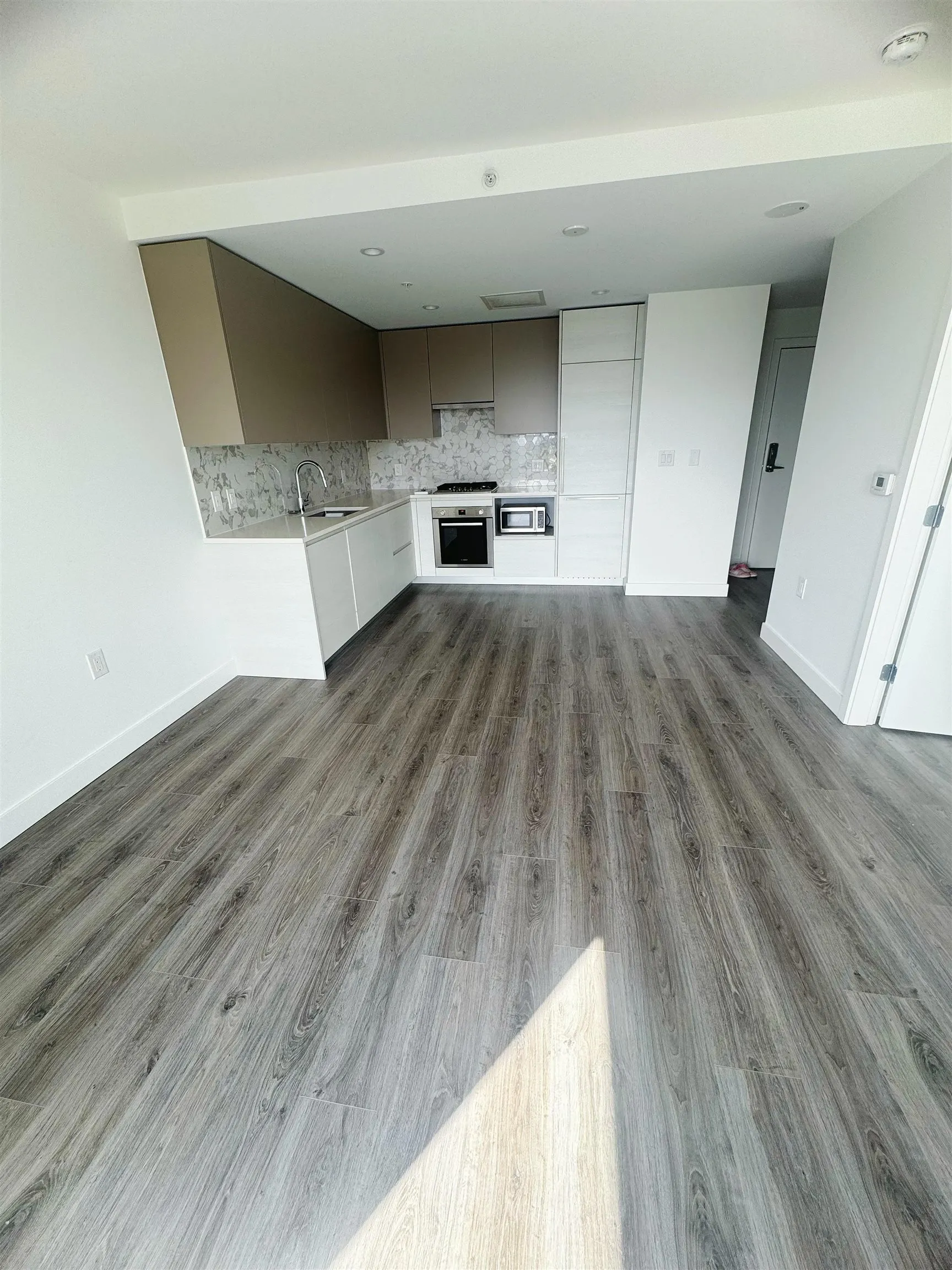 8188 Fraser St #1708