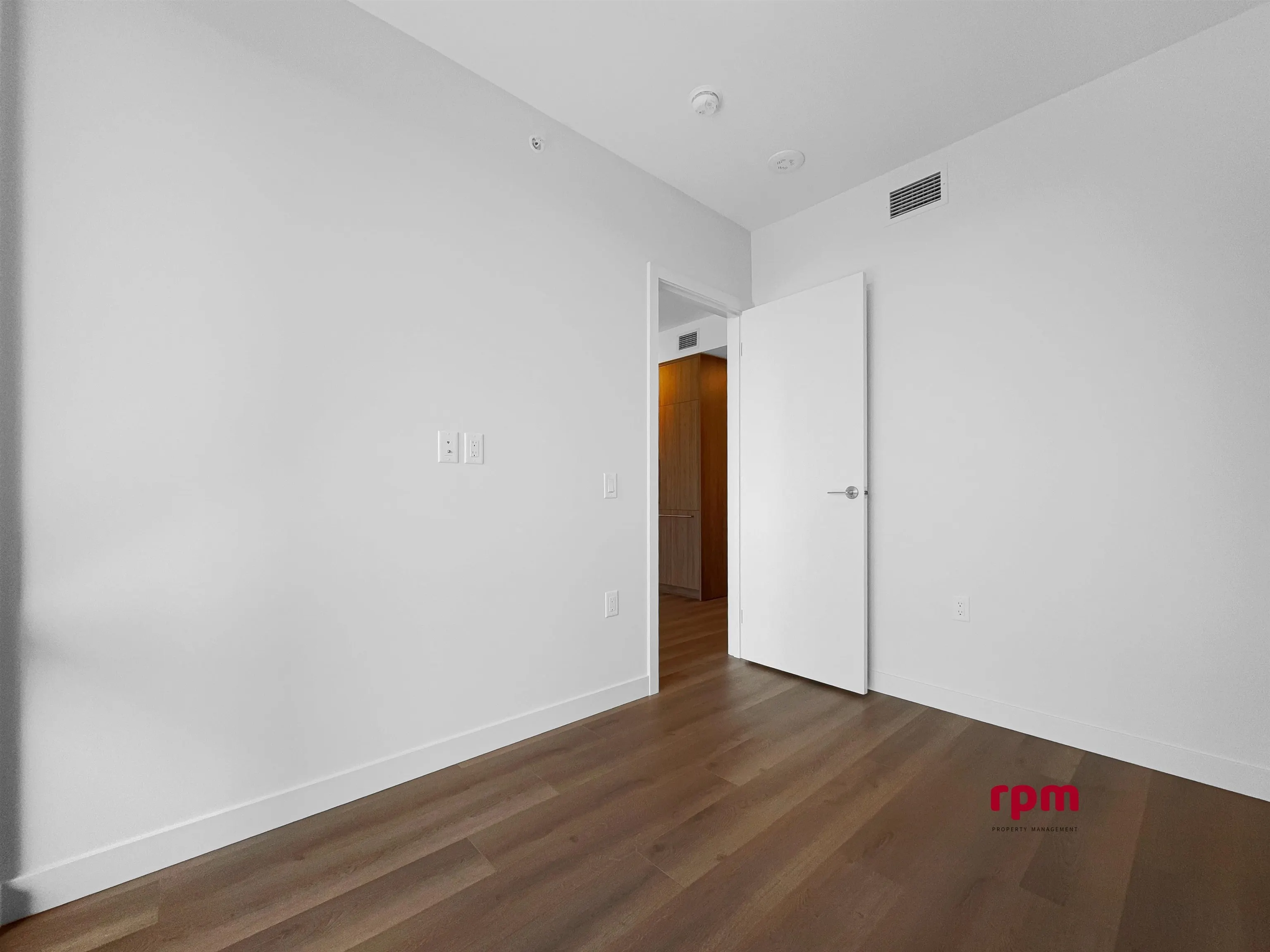 5987 Wilson Avenue #4xx