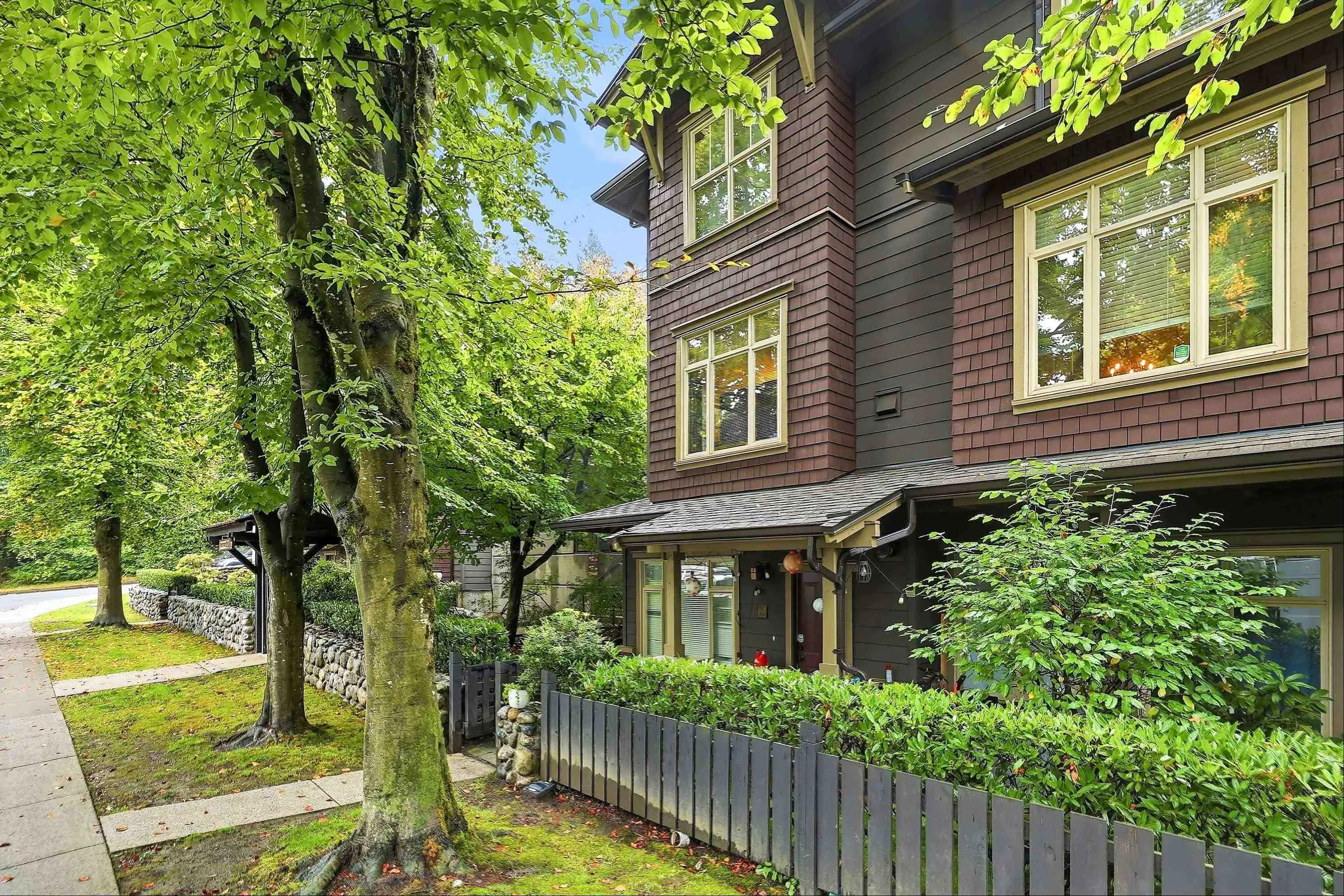 600 Park Crescent #246