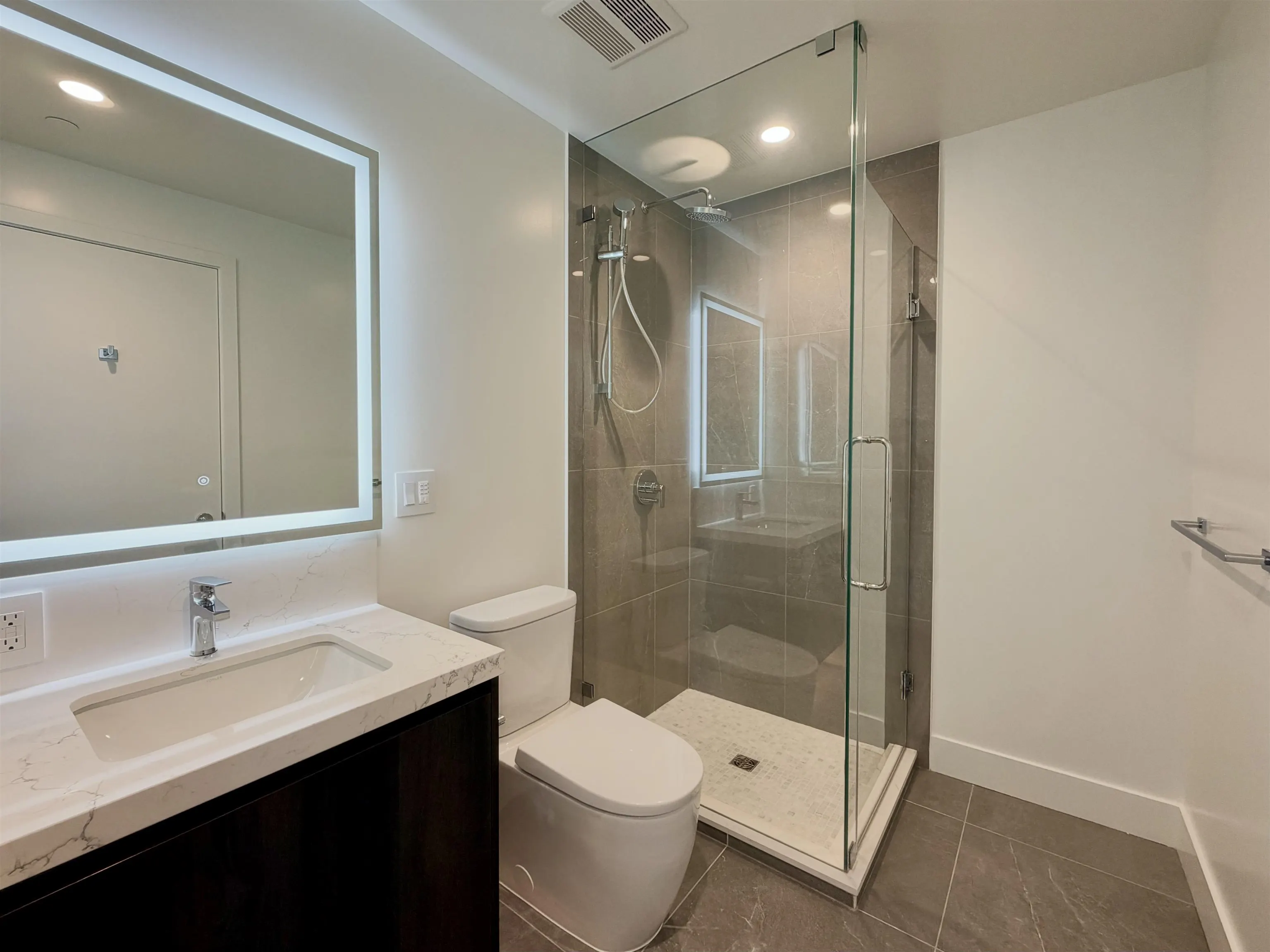 1475 Foster Street #1405