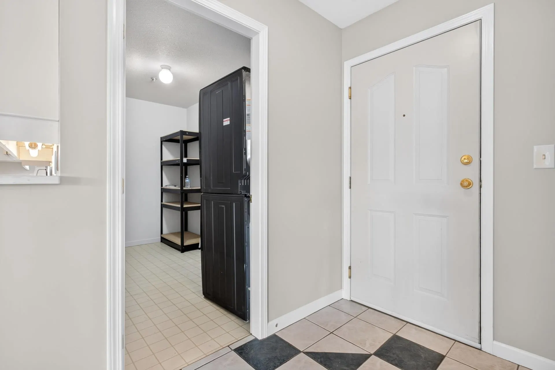 1618 Grant Avenue #202