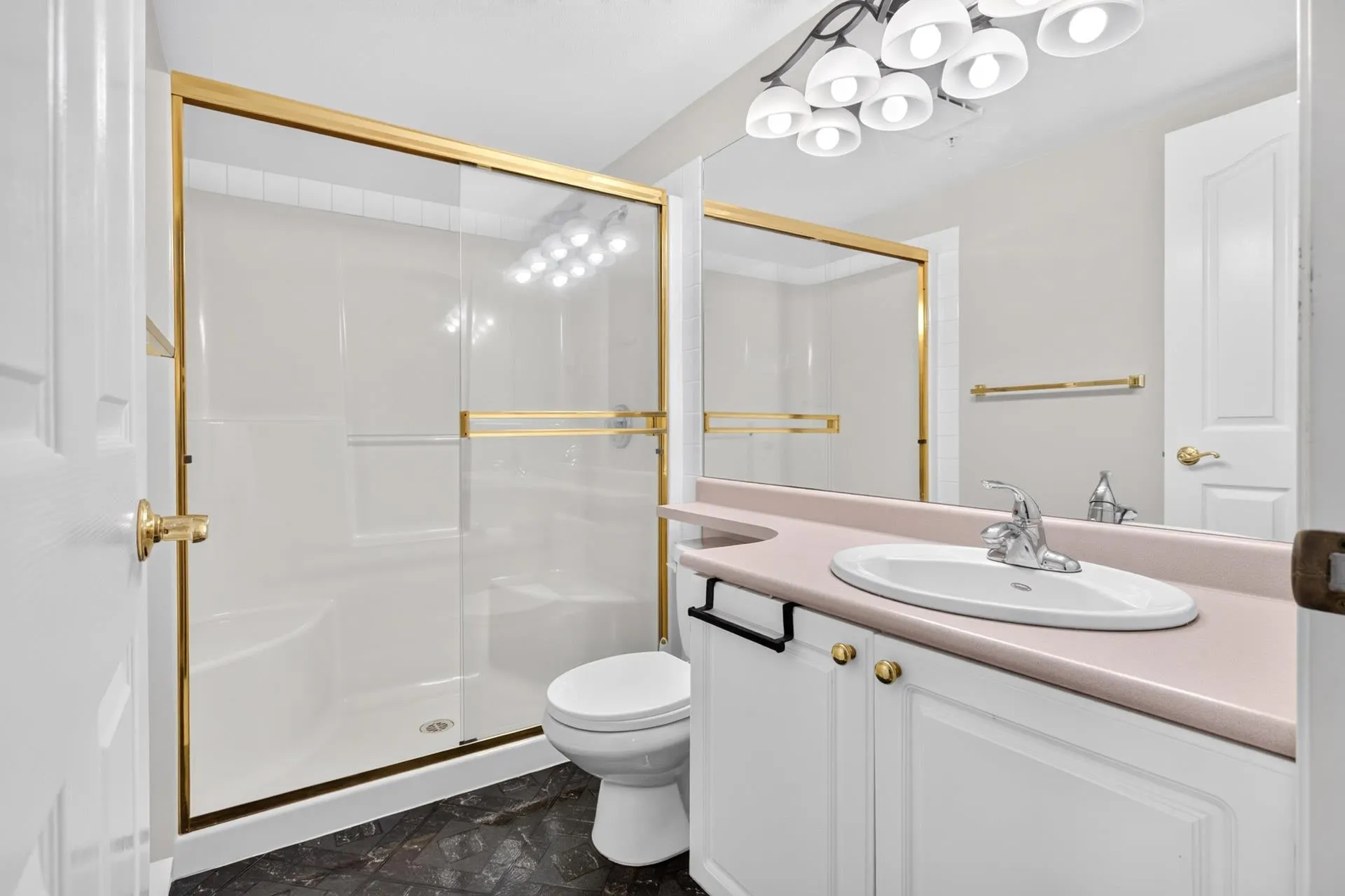 1618 Grant Avenue #202