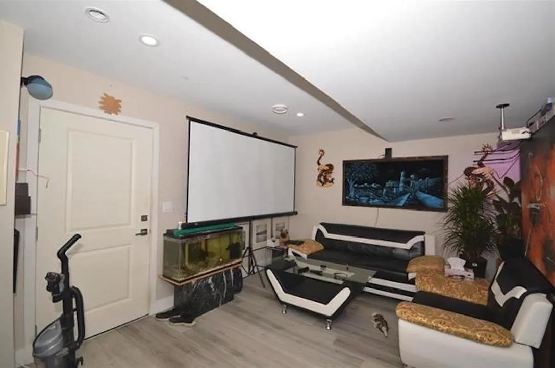 45594 Meadowbrook Drive