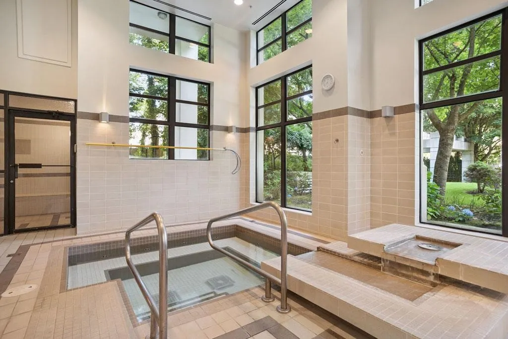 4333 Central Boulevard #1905
