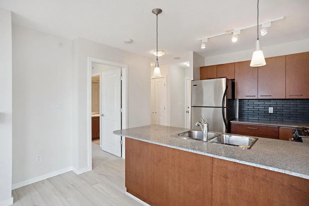 4333 Central Boulevard #1905
