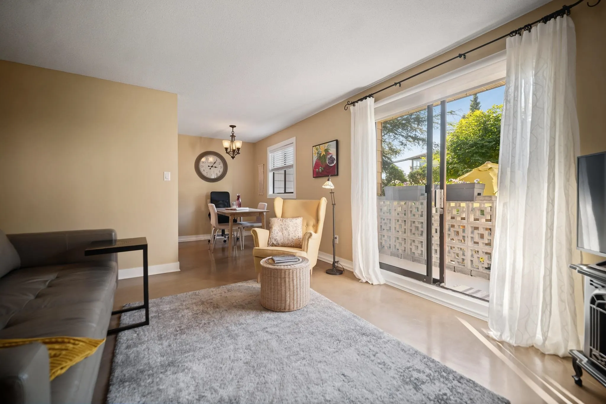 1442 Blackwood Street #101