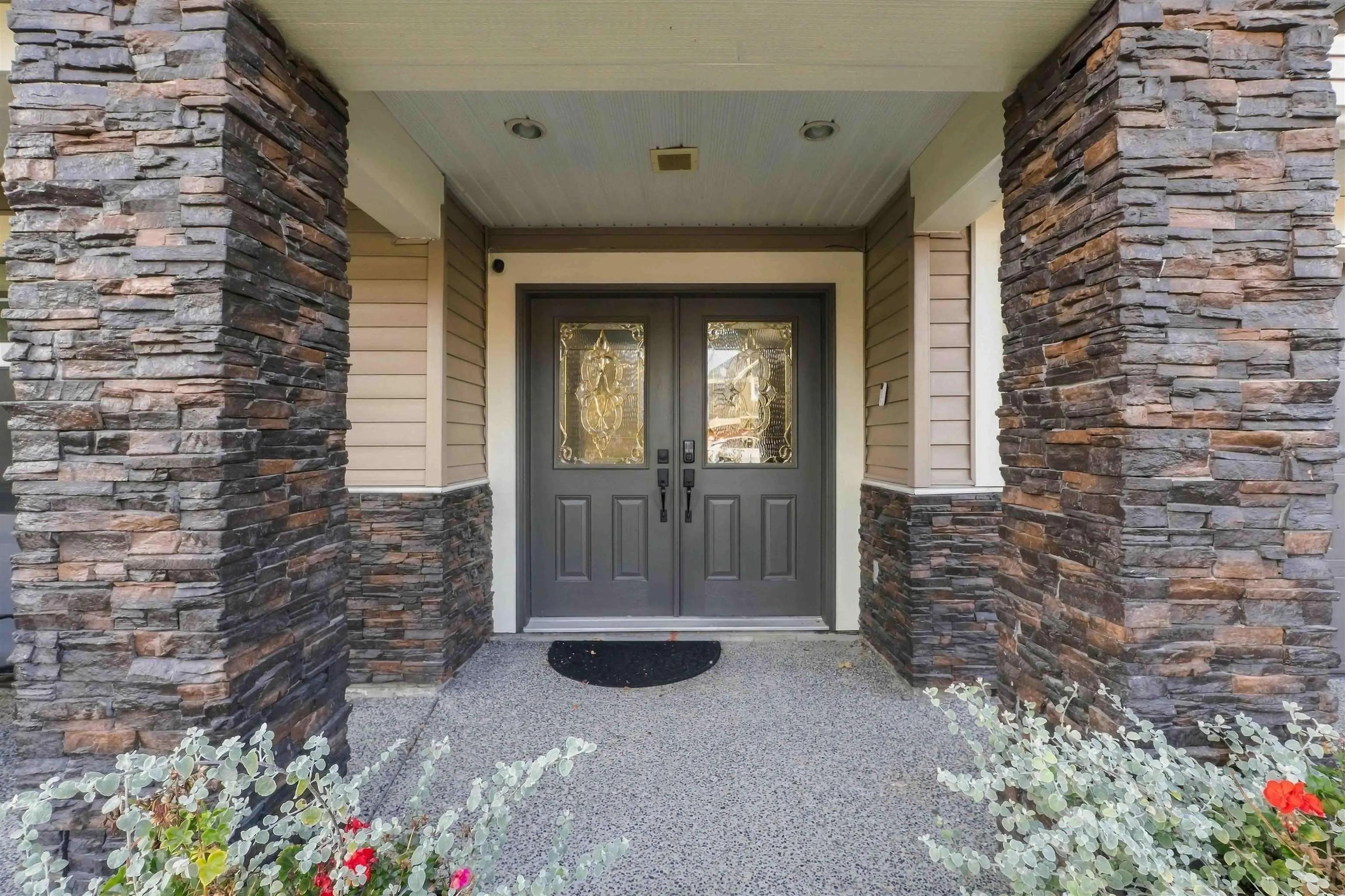 2753 Carriage Court