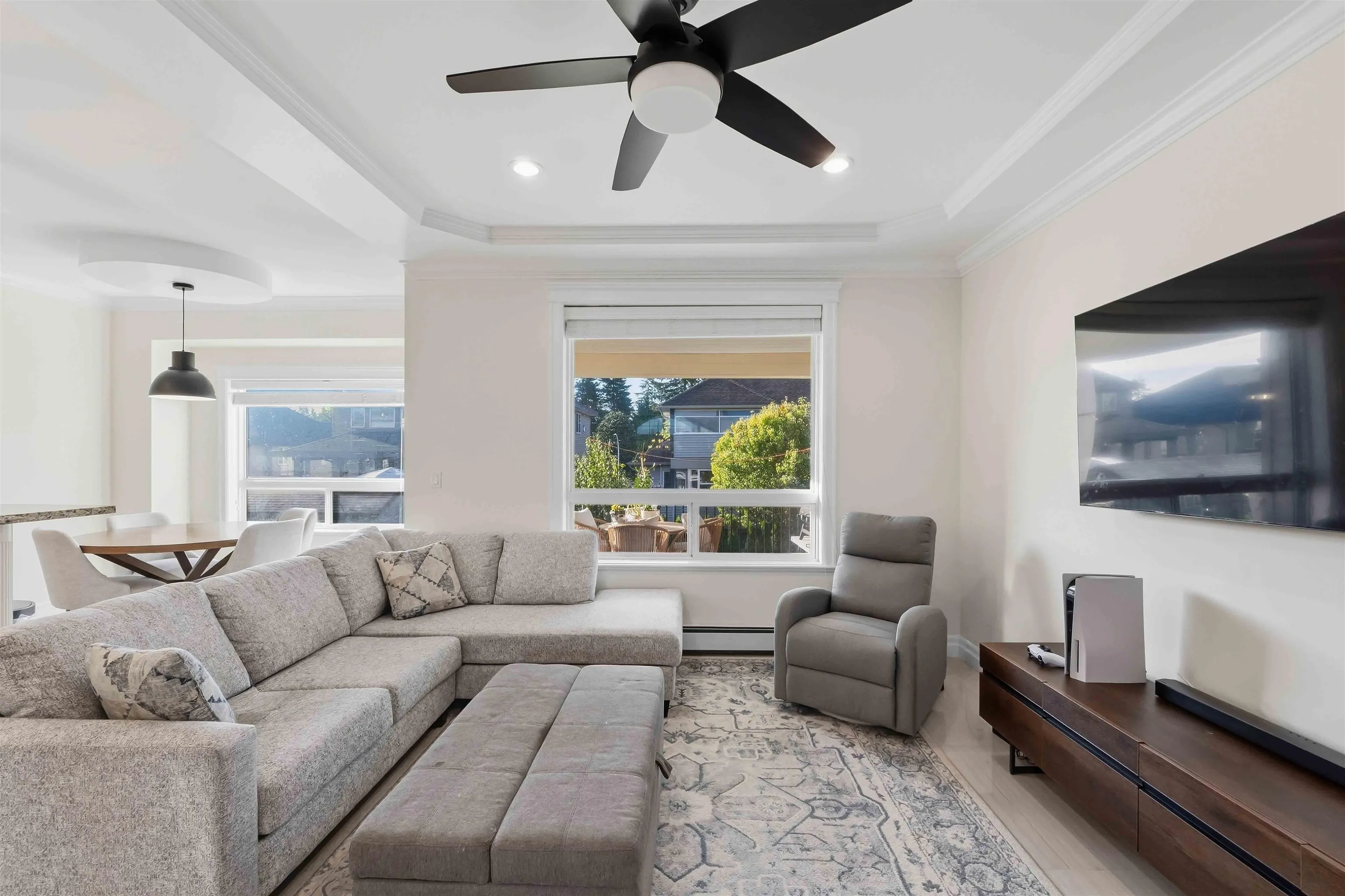 2753 Carriage Court