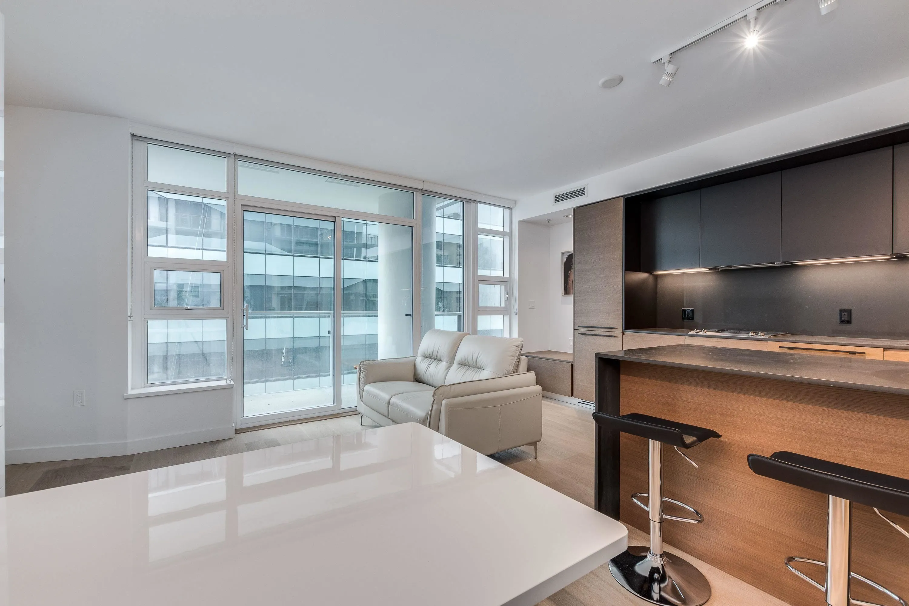 1289 Hornby Street #1003