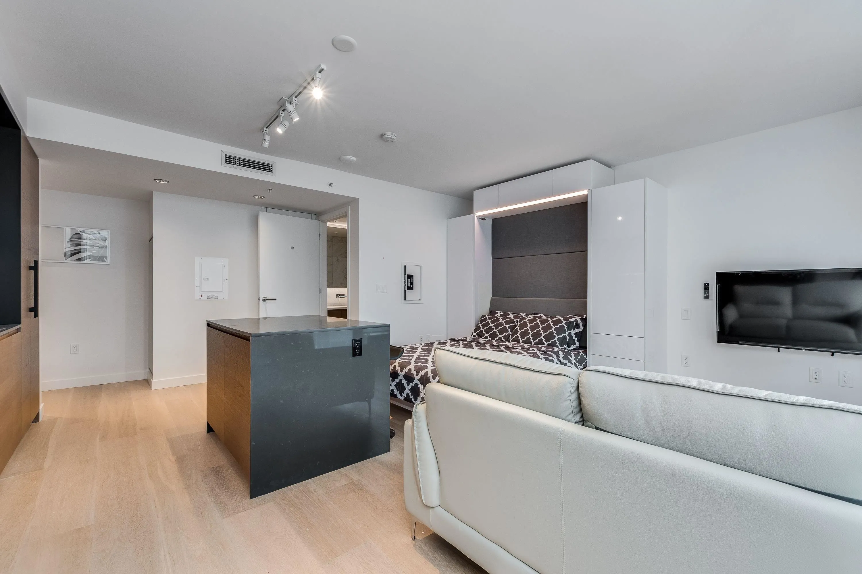 1289 Hornby Street #1003