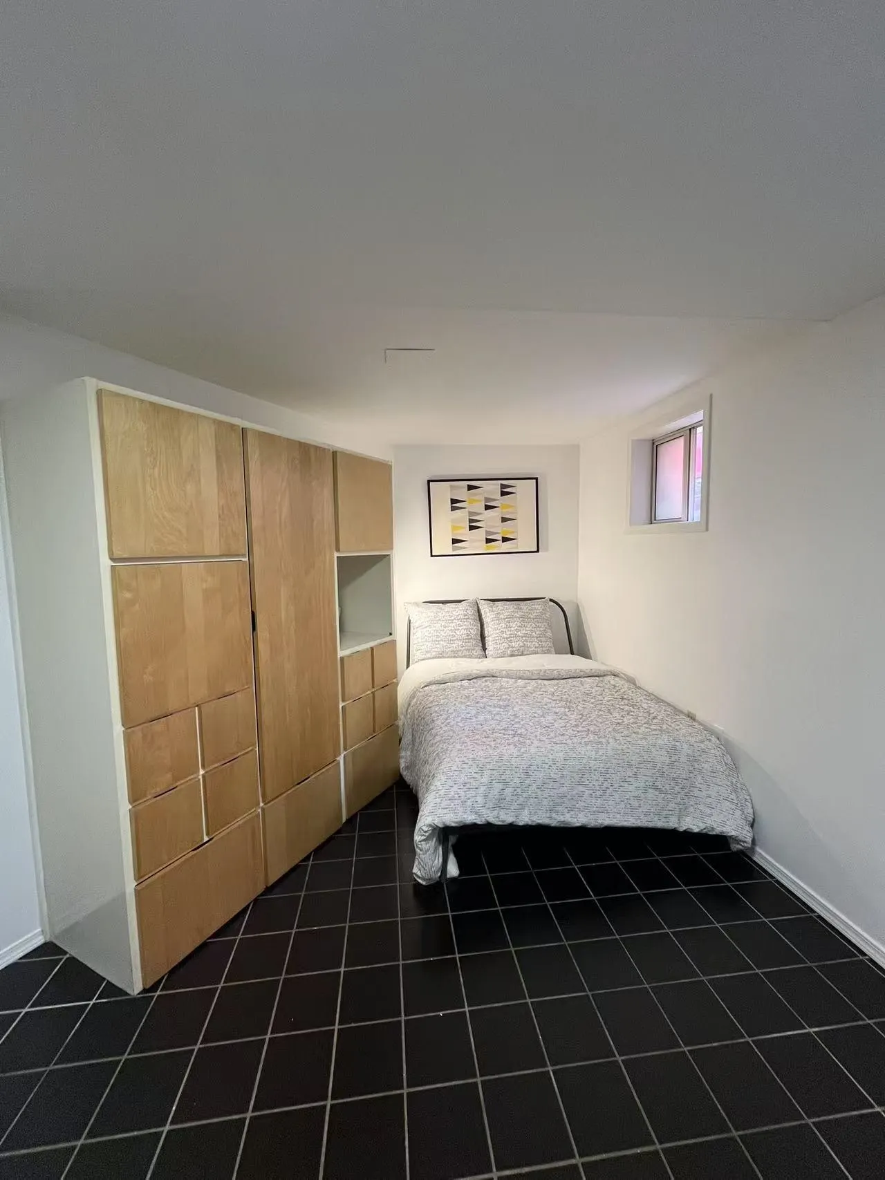 1517 Comox Street #5