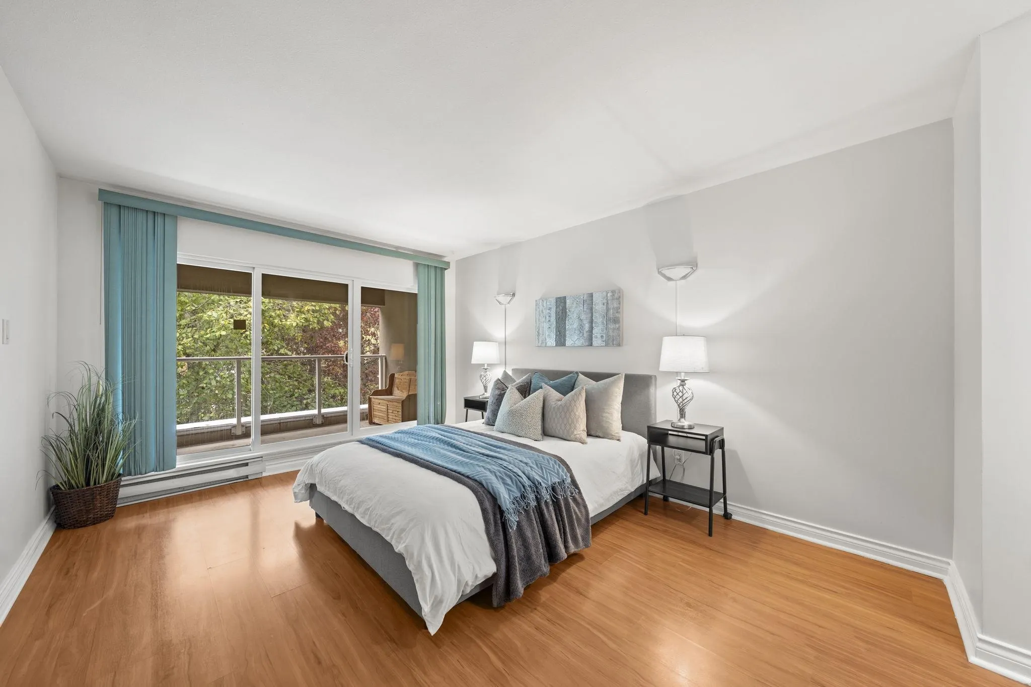 15809 Marine Drive #304