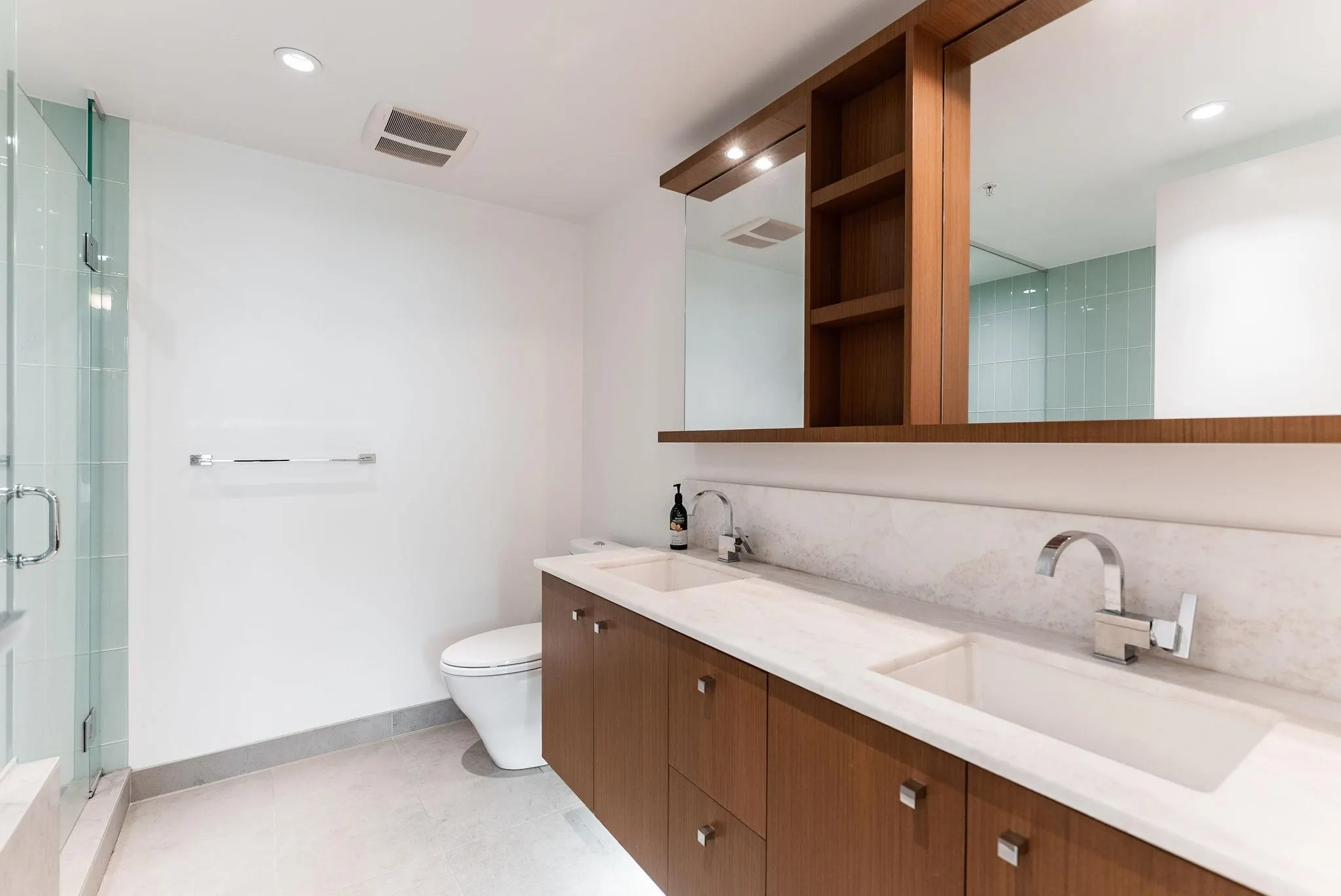 1028 Barclay Street #908
