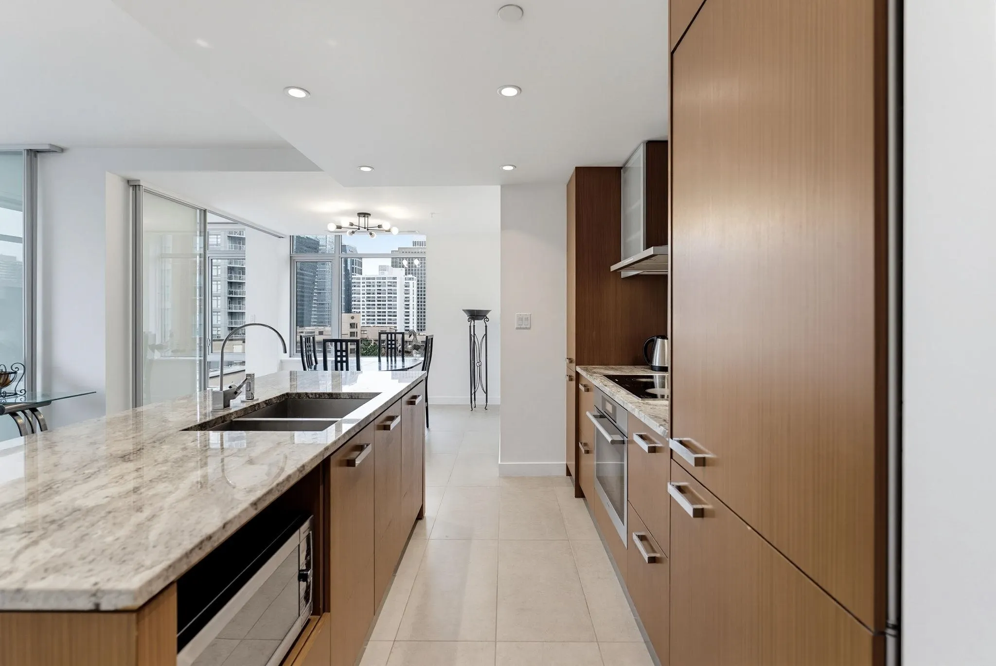 1028 Barclay Street #908