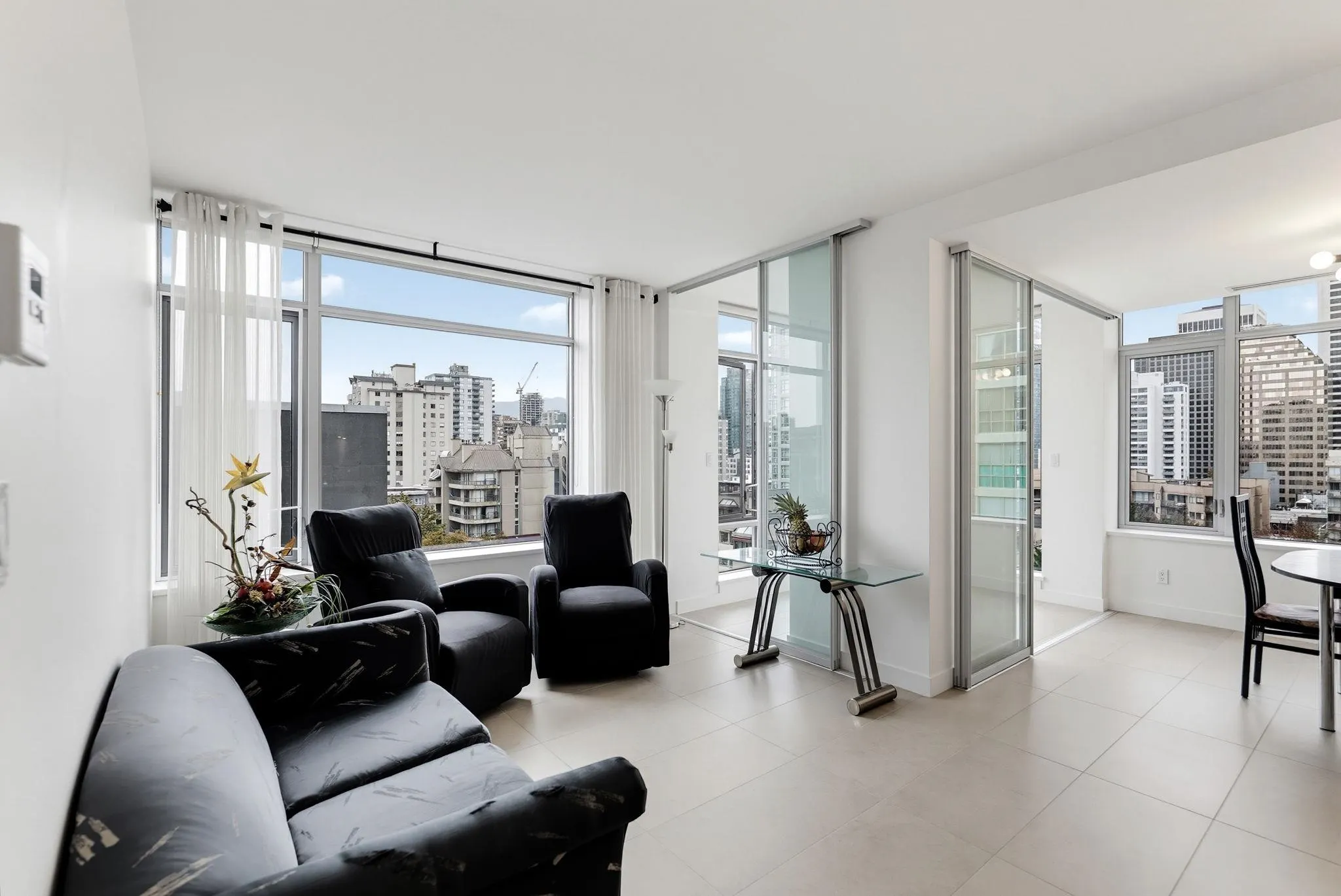 1028 Barclay Street #908