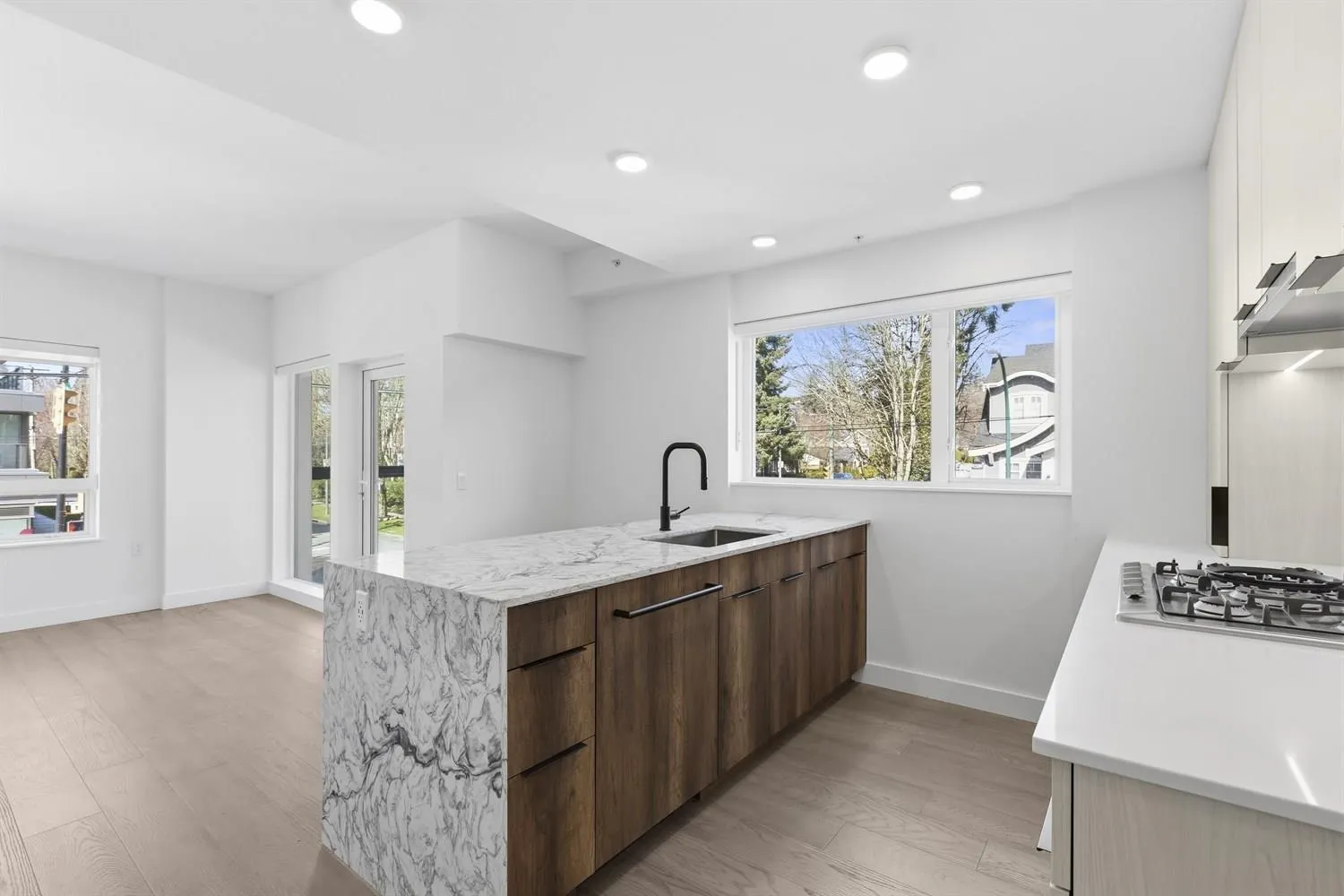 3590 W 39th Avenue #201