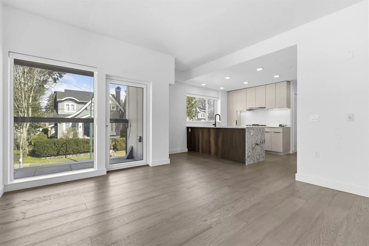 3590 W 39th Avenue #201