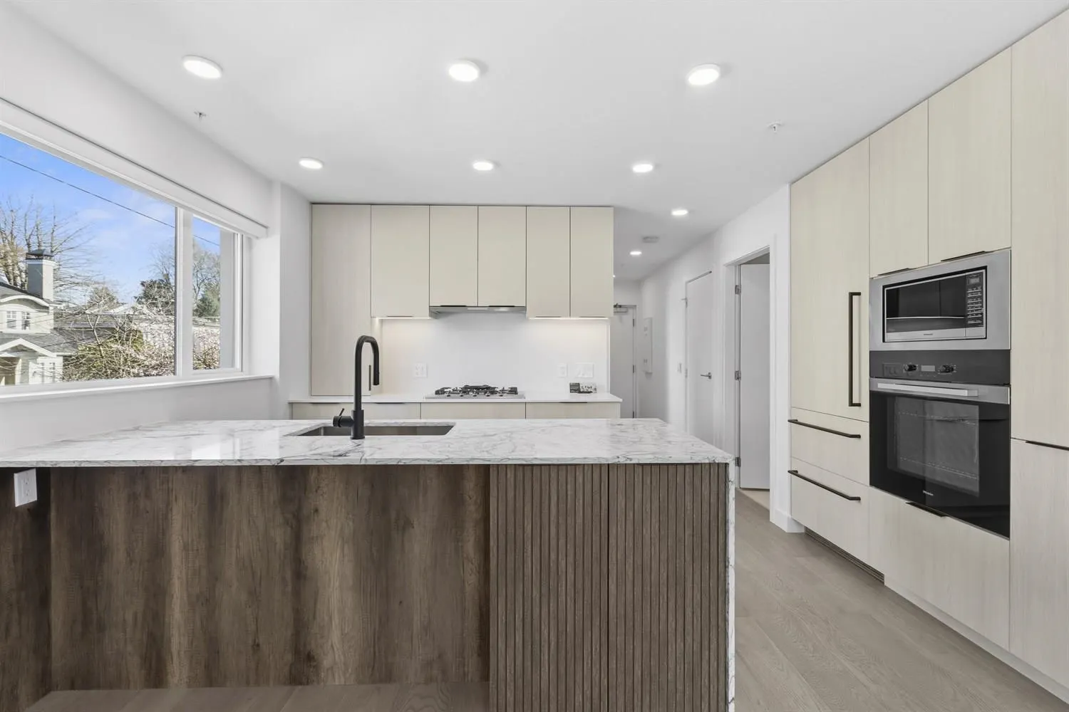 3590 W 39th Avenue #201