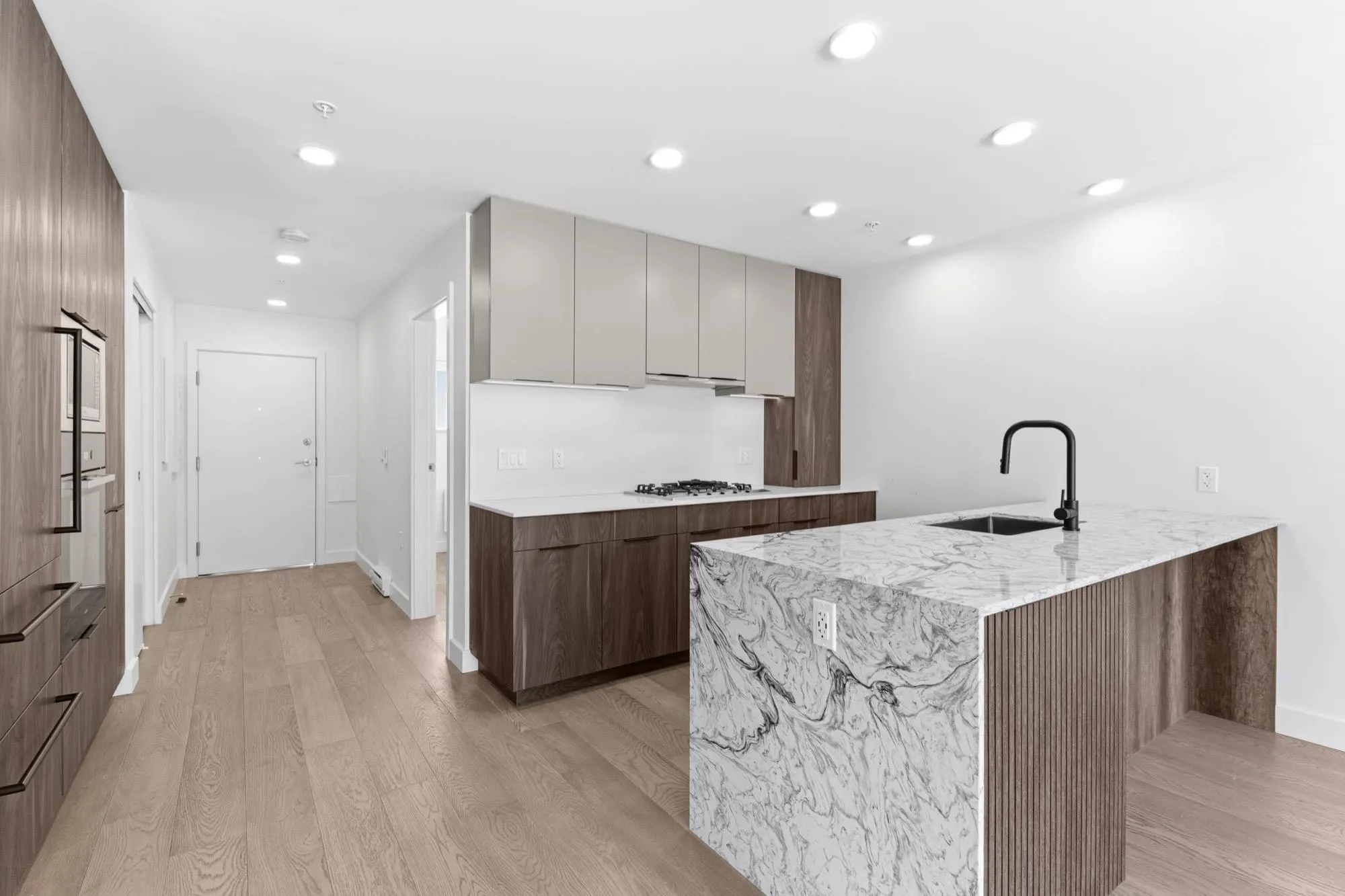 3590 W 39th Avenue #202