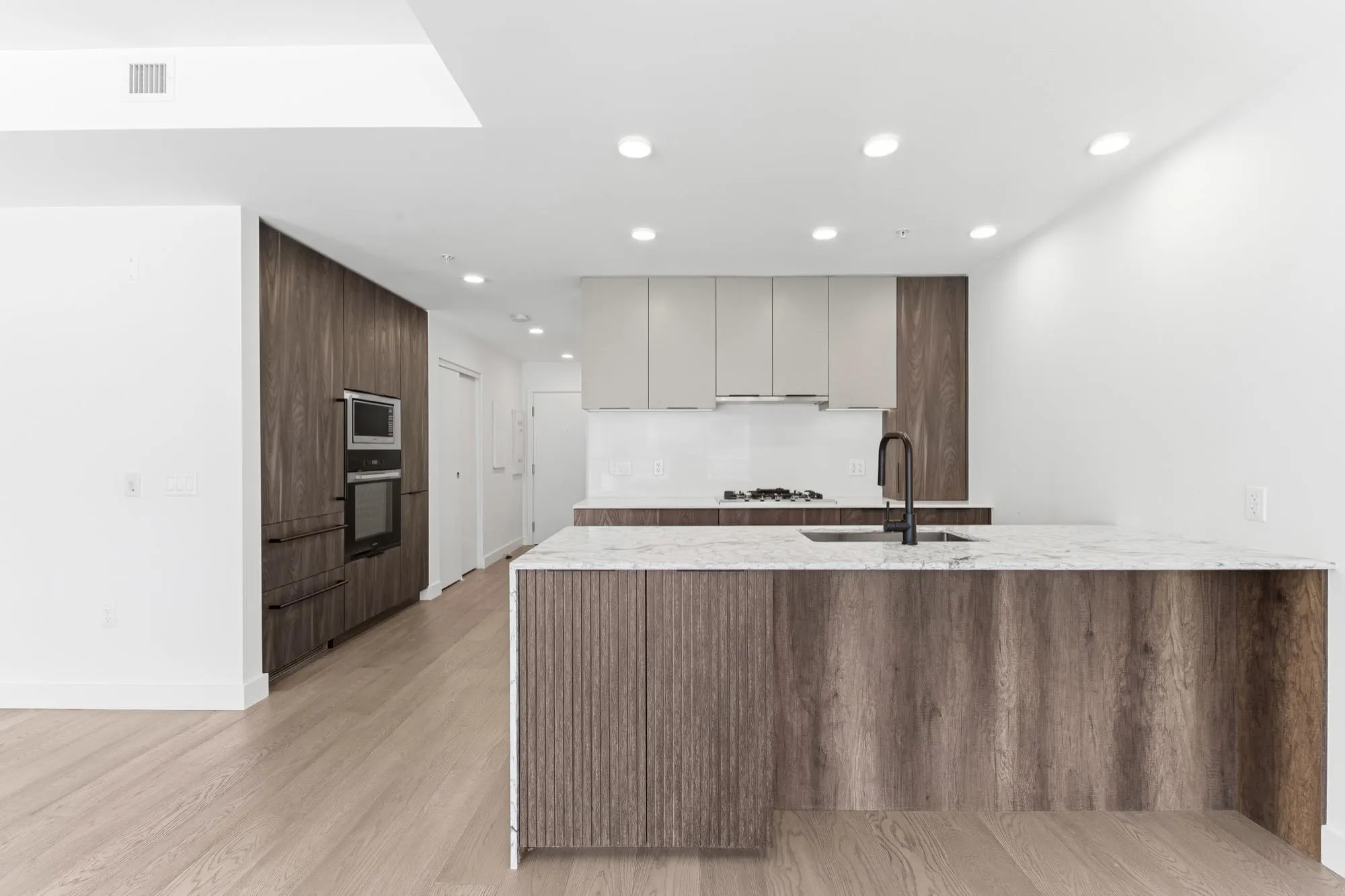 3590 W 39th Avenue #202