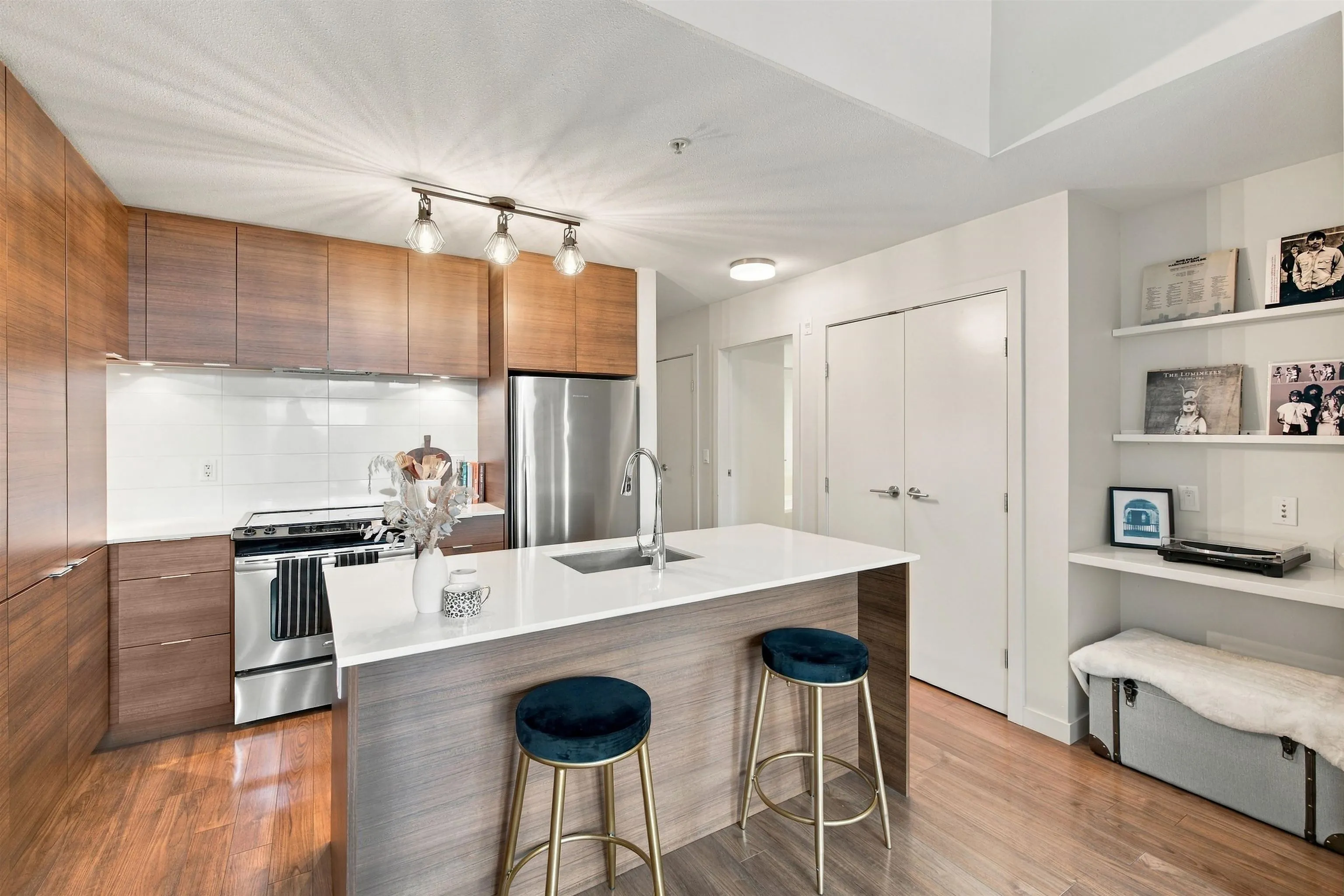 1677 Lloyd Avenue #504