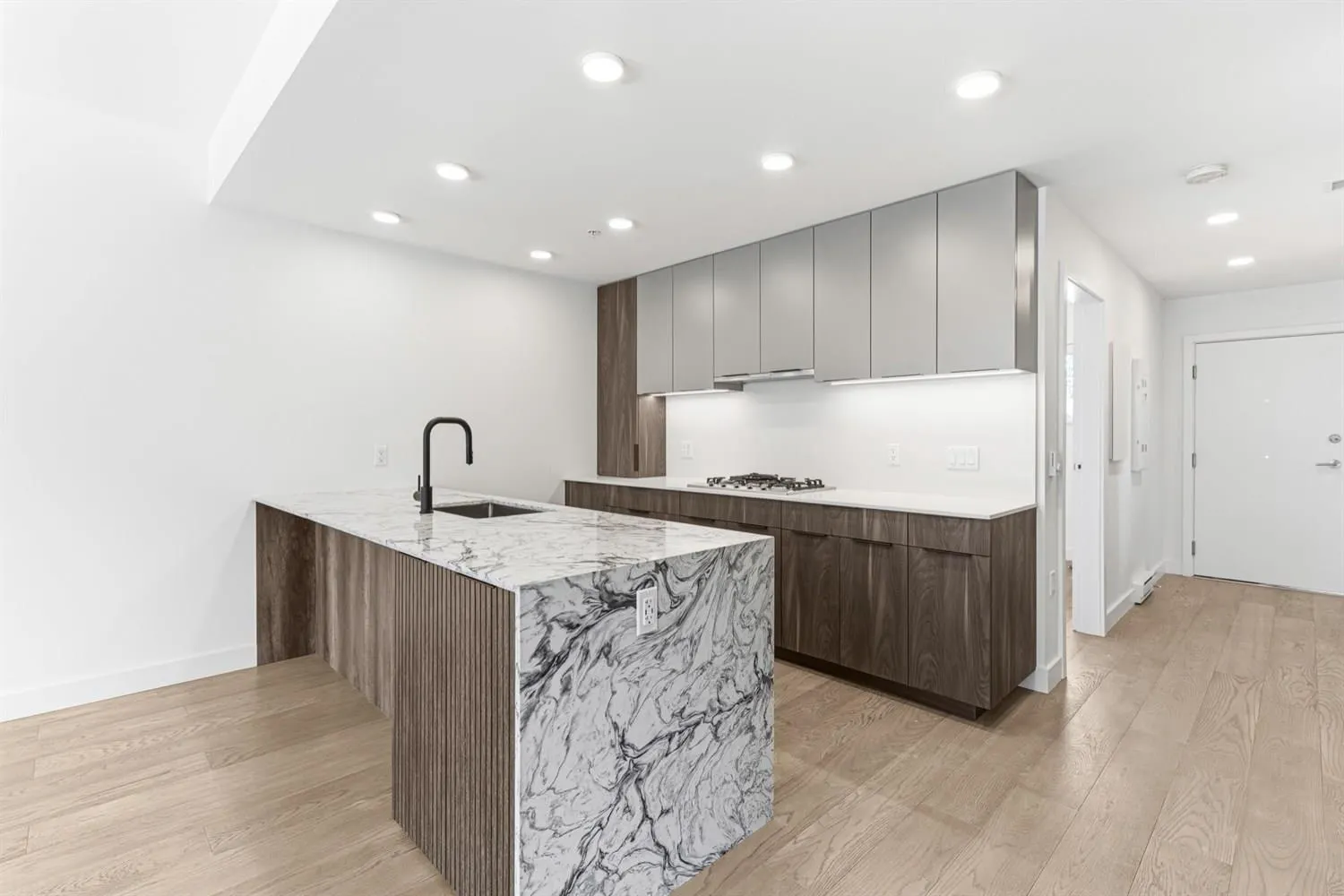 3590 W 39th Avenue #203