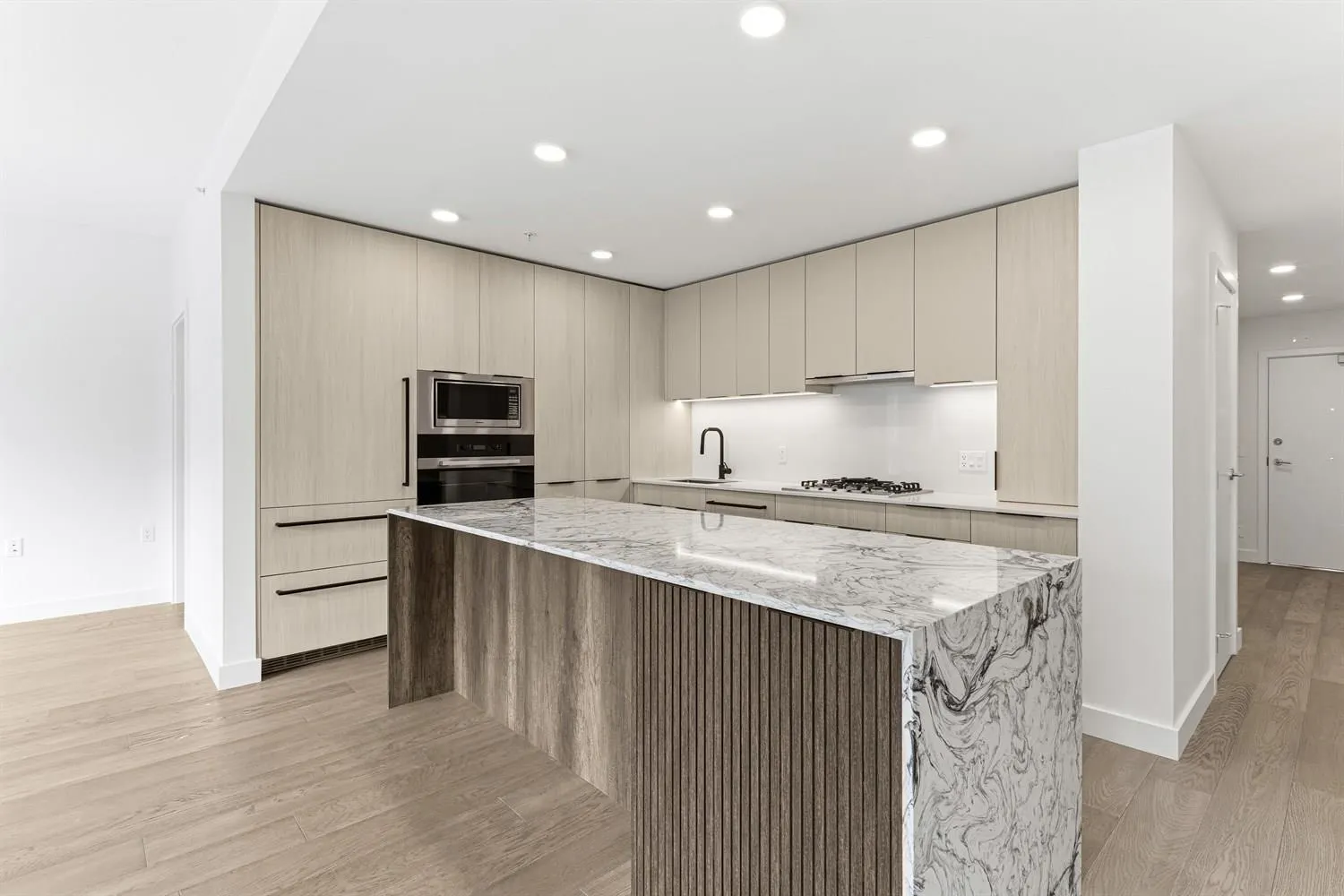 3590 W 39th Avenue #205