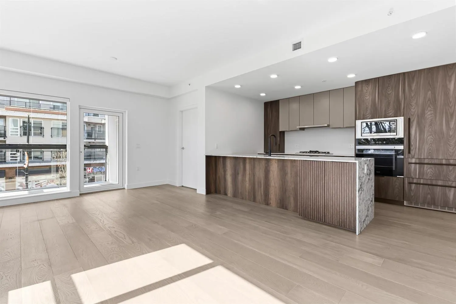 3590 W 39th Avenue #206