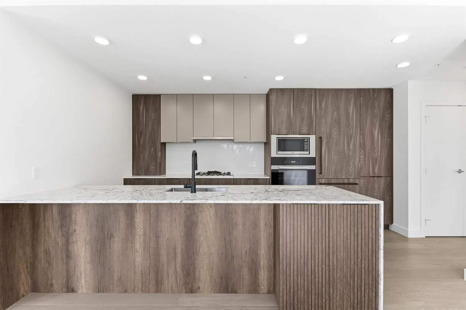 3590 W 39th Avenue #206