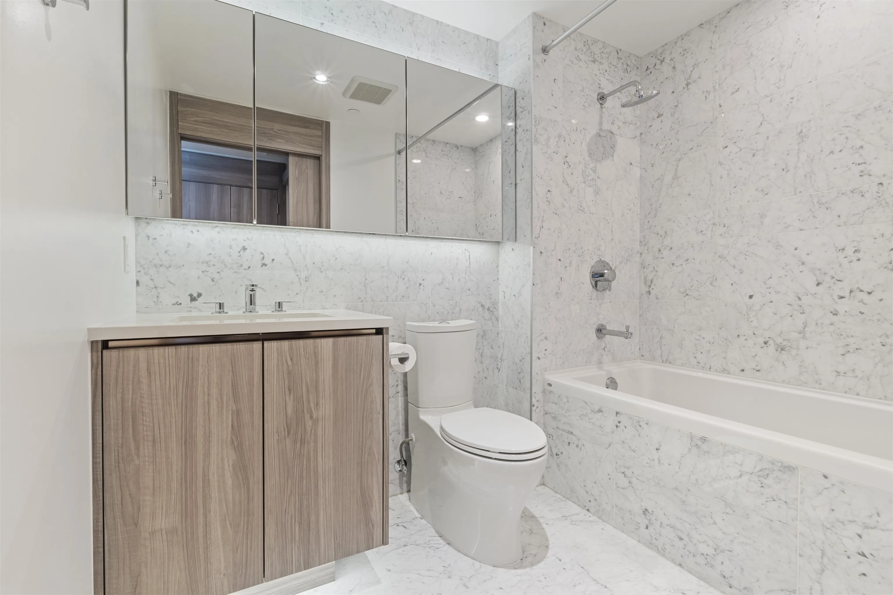 4720 Lougheed Highway #601