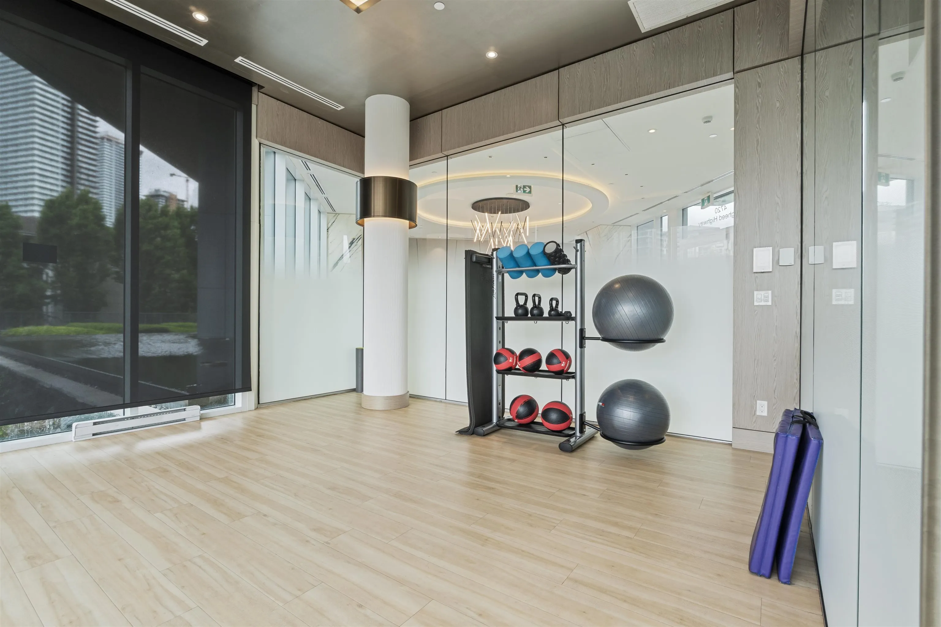 4720 Lougheed Highway #601