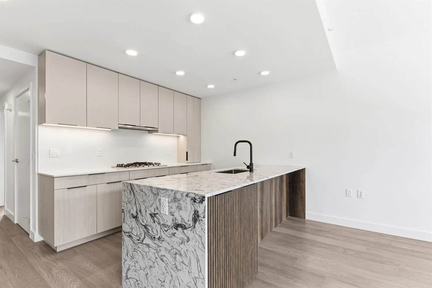 3590 W 39th Avenue #303
