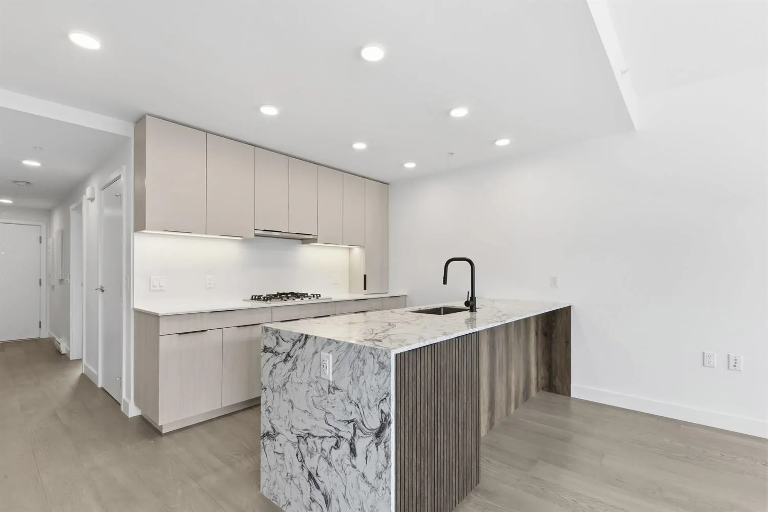 3590 W 39th Avenue #304