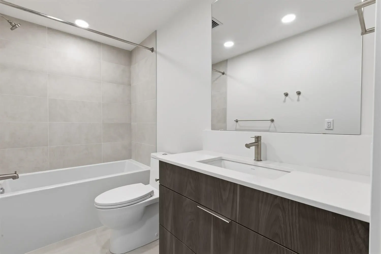 3590 W 39th Avenue #305