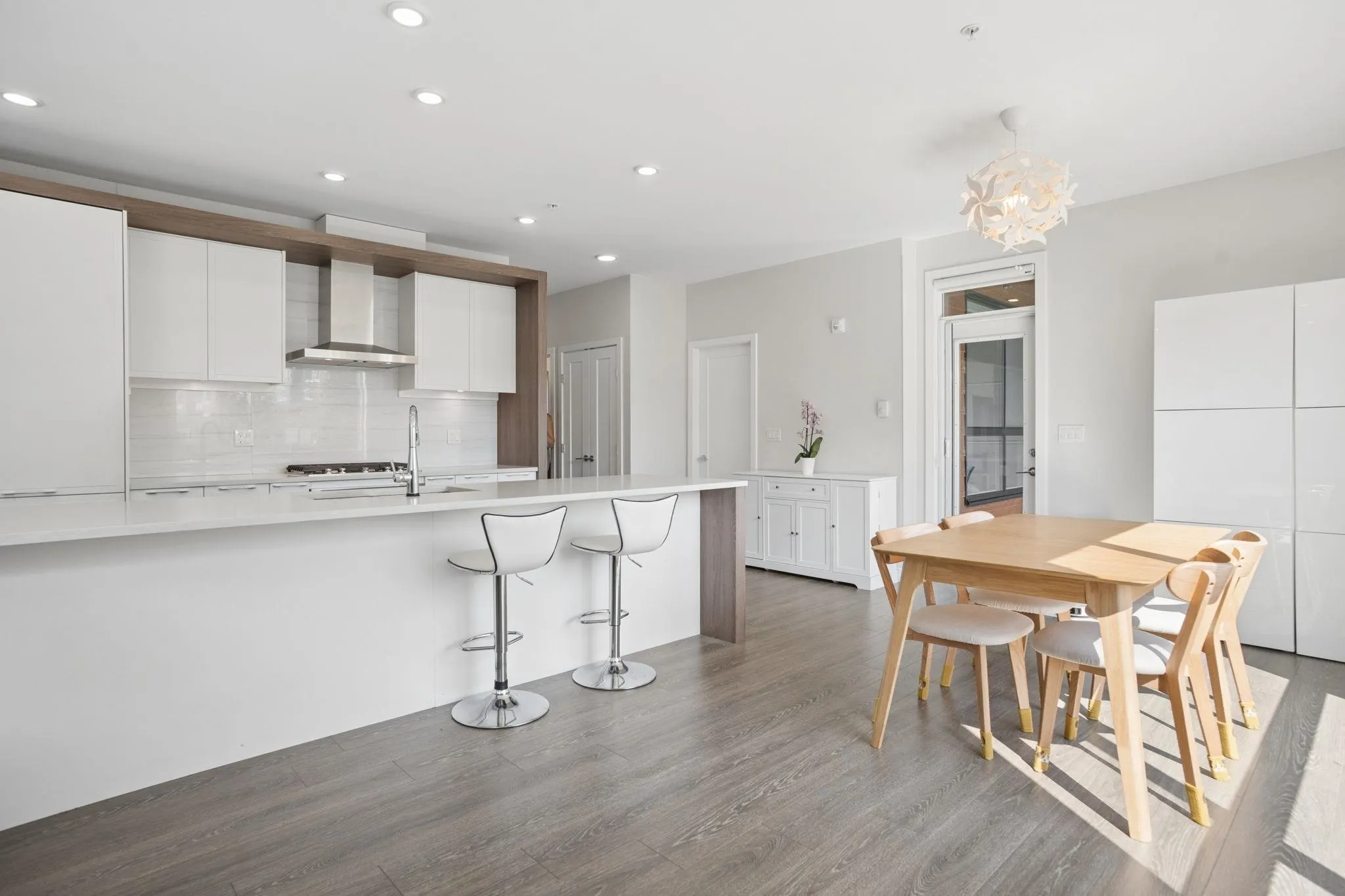 11507 84 Avenue #216