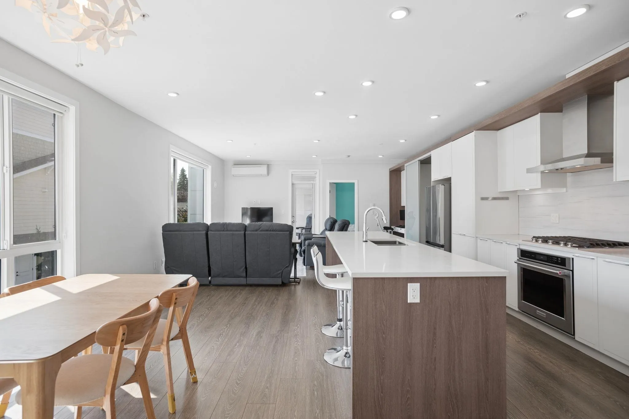11507 84 Avenue #216