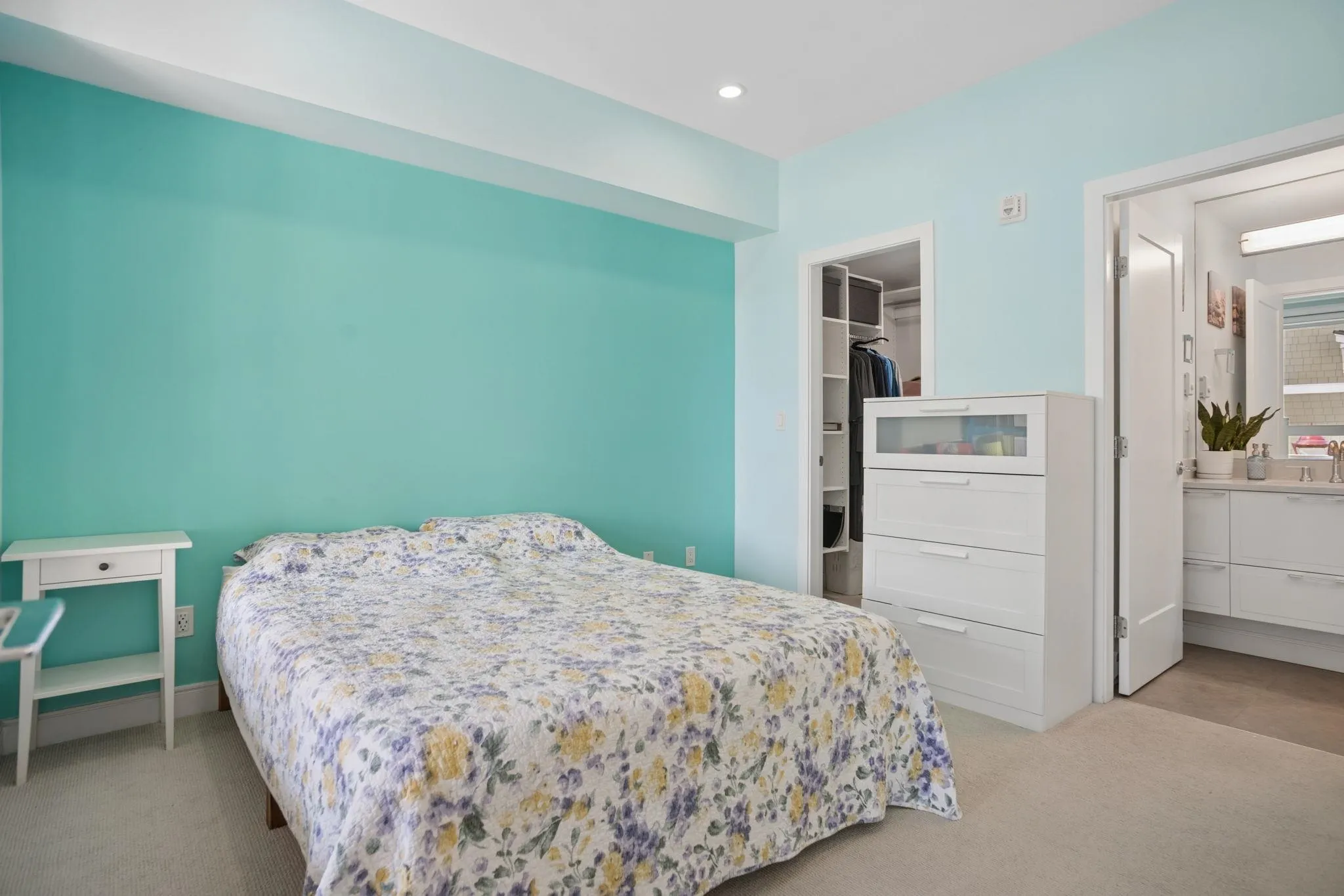 11507 84 Avenue #216