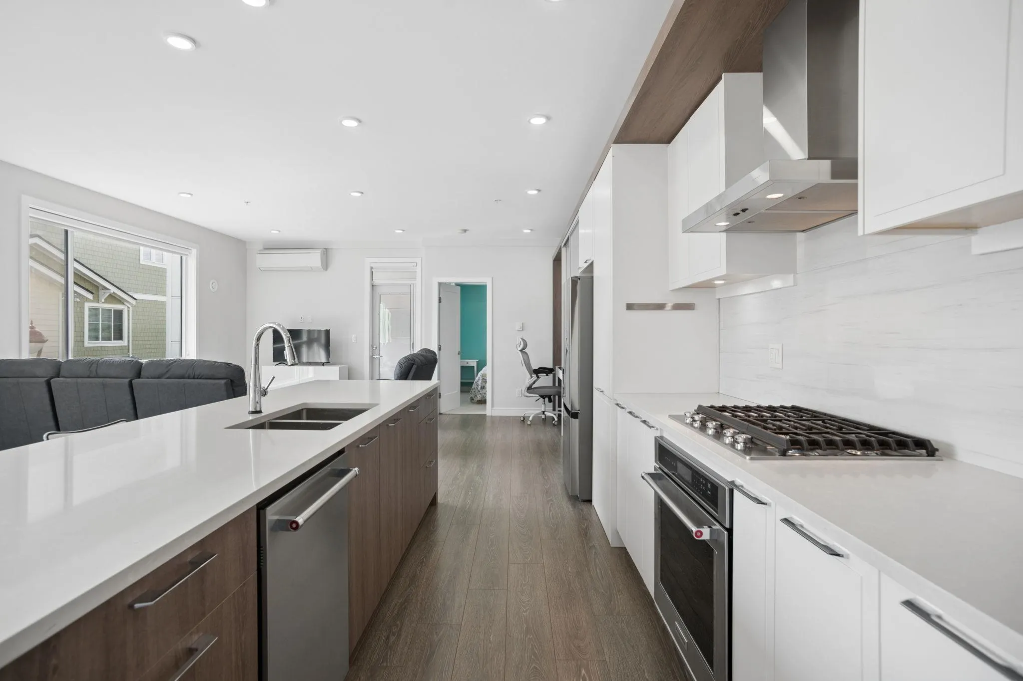11507 84 Avenue #216