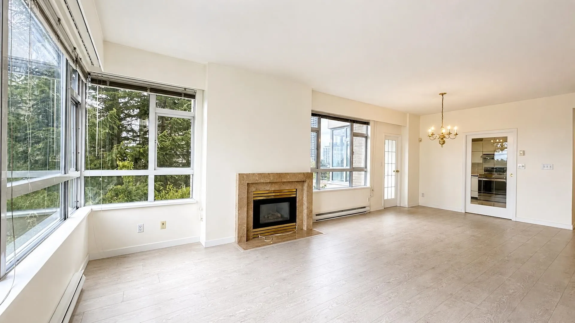 6521 Bonsor Avenue #502