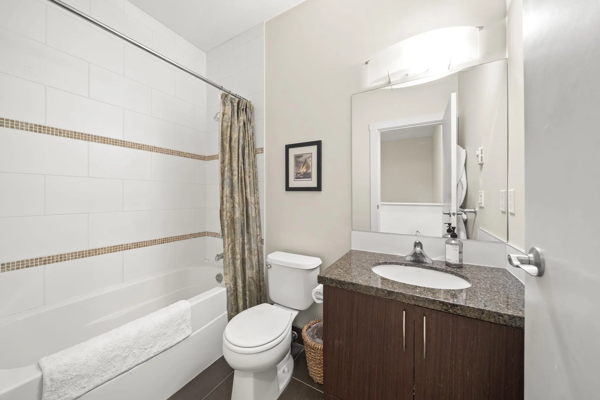 6233 London Road #7