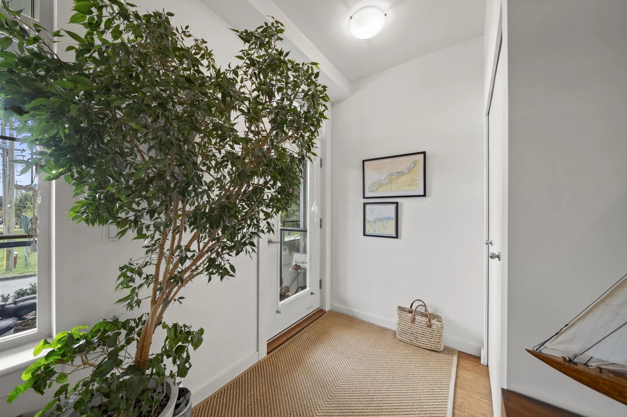 6233 London Road #7